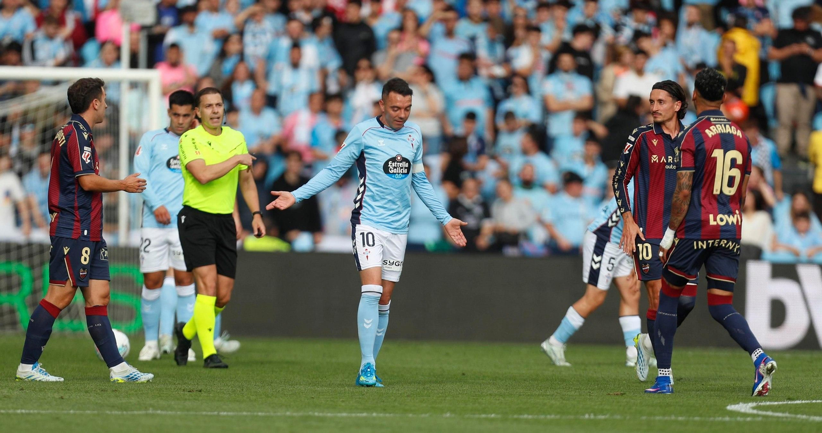 Galería | El Celta cae en casa ante el Levante