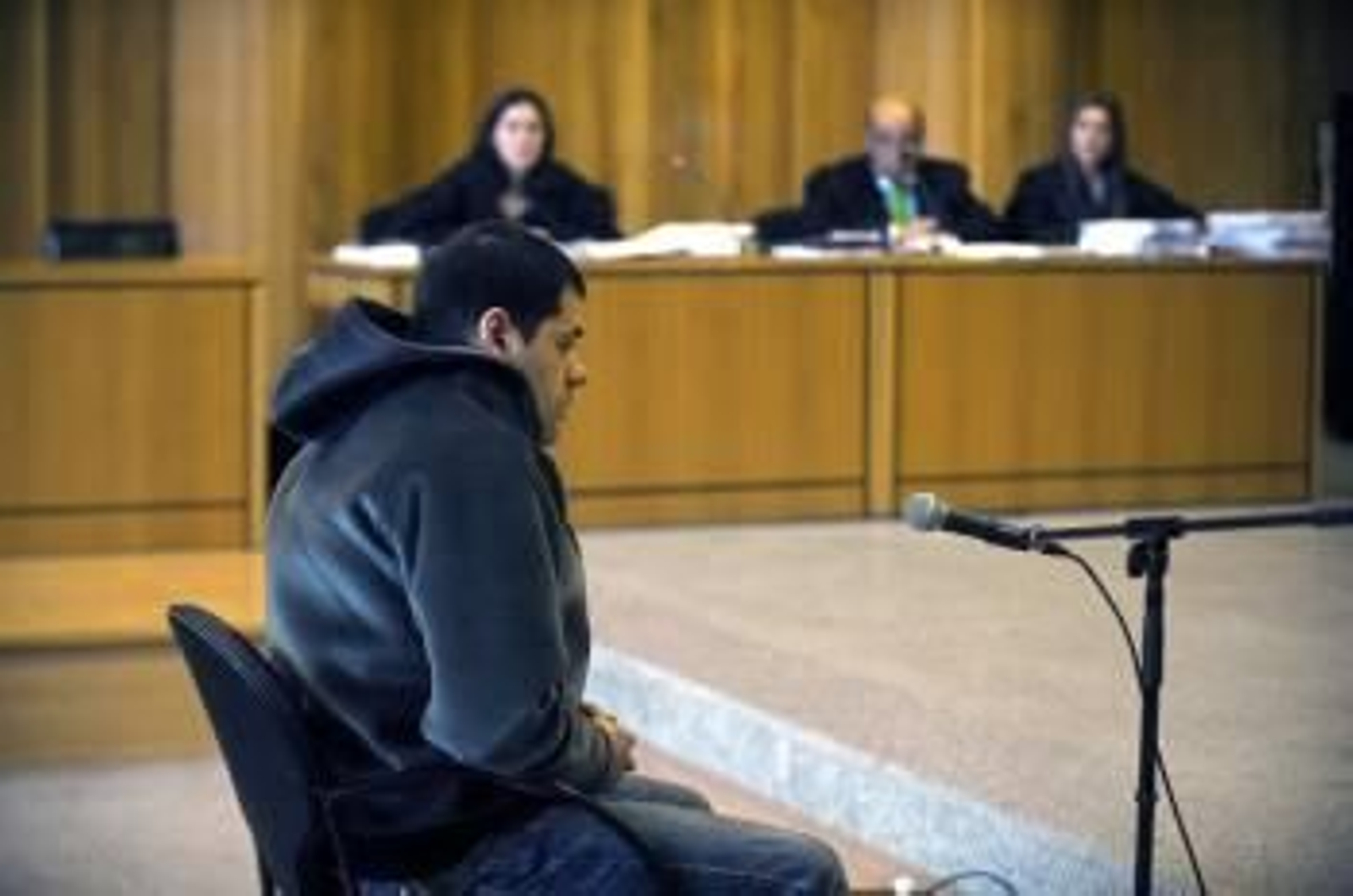 Javier Estrada, autor confeso del crimen de los mellizos de diez años, durante el juicio. (Foto: CABALAR)