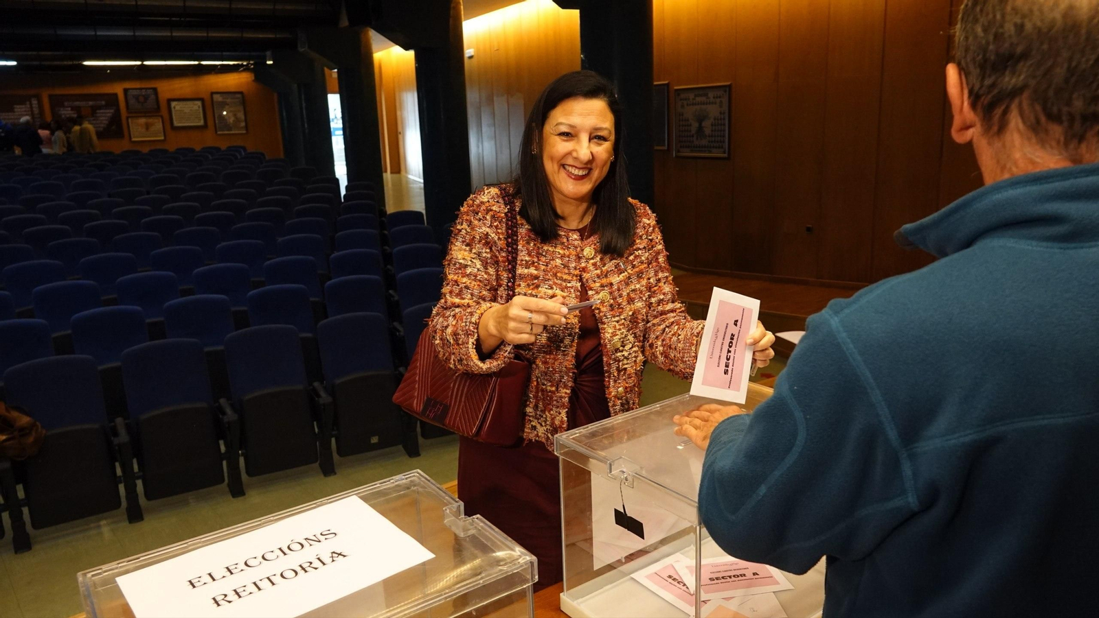 Galería | La Universidad de Vigo vota a su nuevo rector