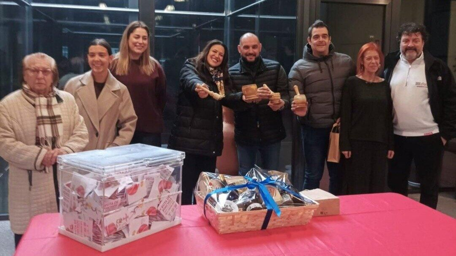 Organización y premiados ayer en el consistorio barquense. | Foto: Aeva