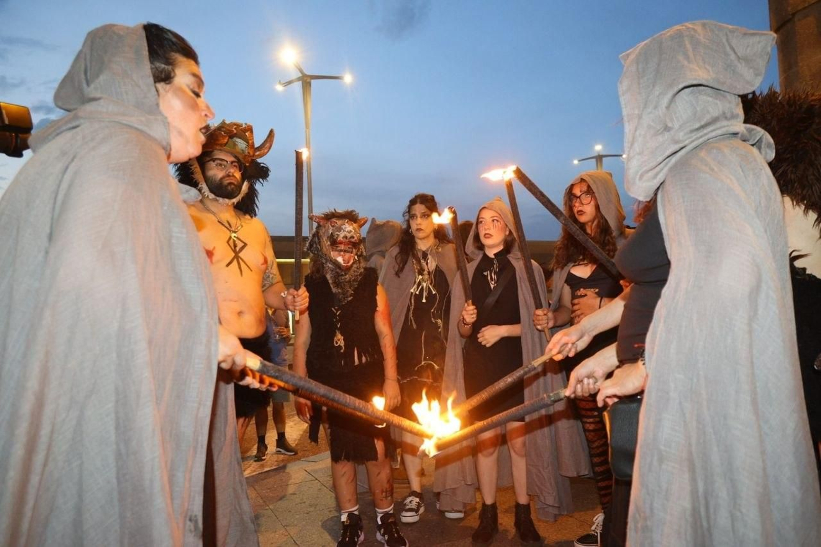 Galería | Las hogueras de San Xoán encienden Vigo y su área