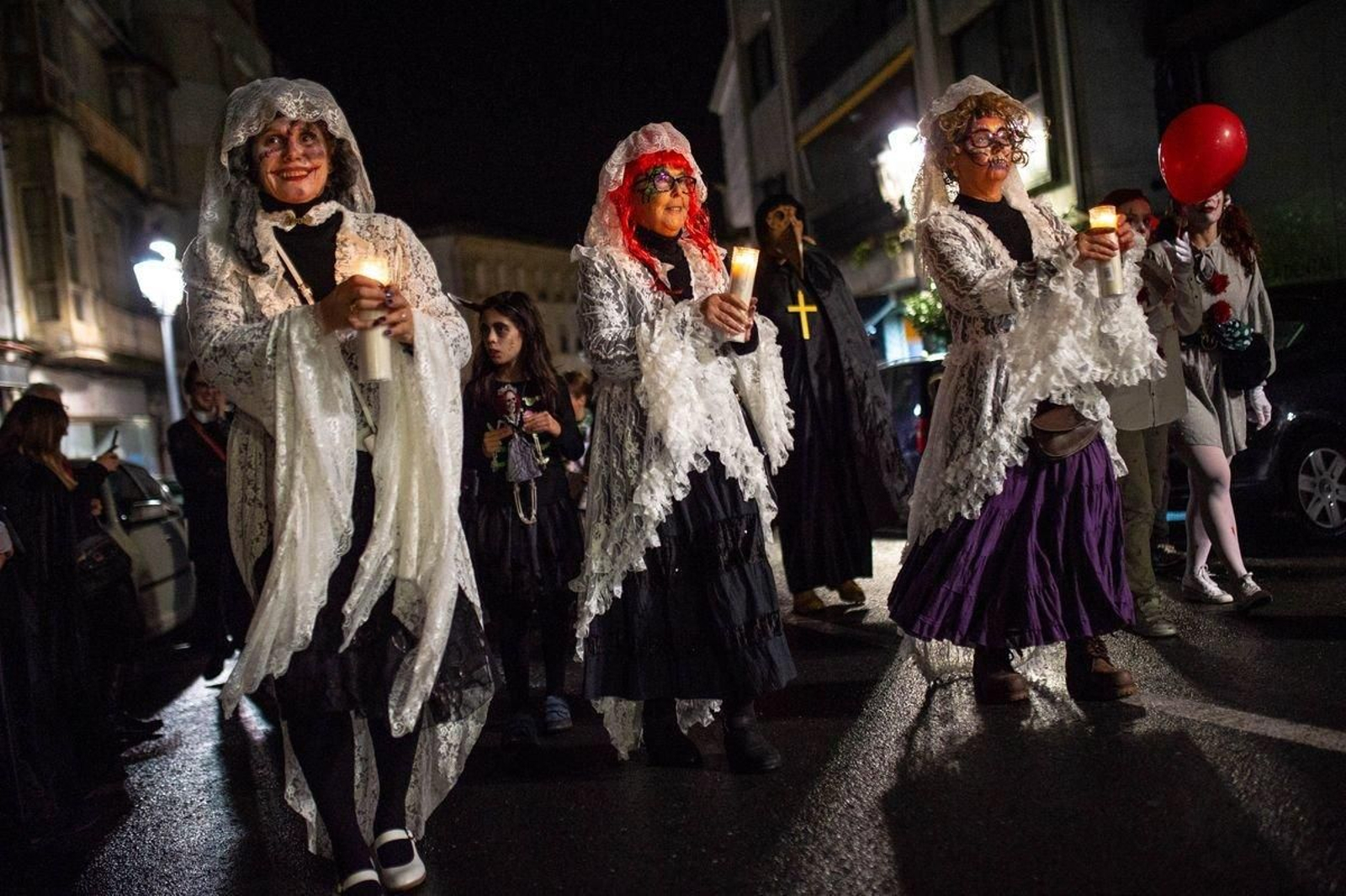 RIBADAVIA (RÚA DO PROGRESO). 02/11/2019. OURENSE. Celebración de la Noite Meiga en Ribadavia. FOTO: ÓSCAR PINAL