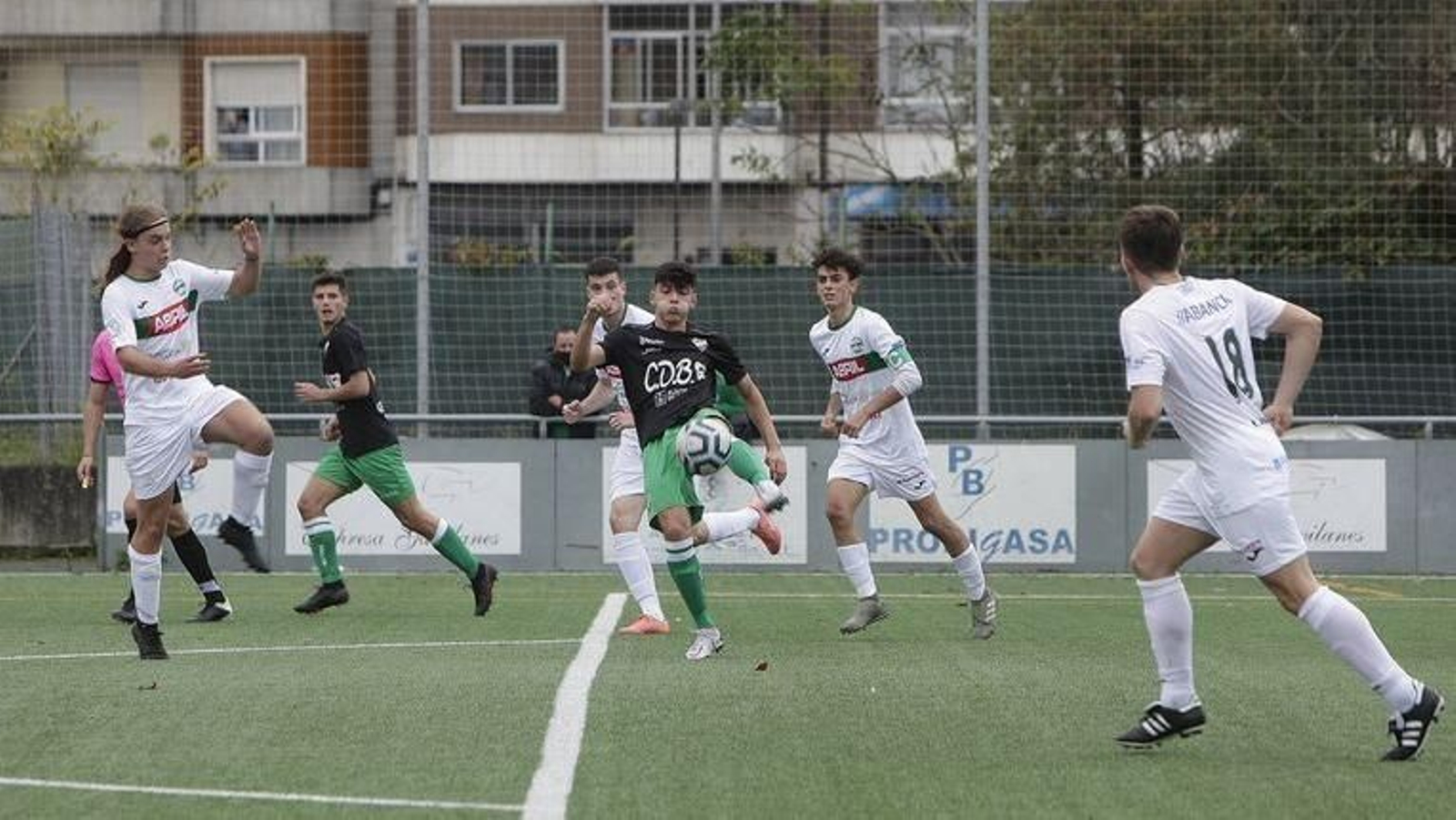 Una imagen del primer partido del Pabellón ante el Ural (MIGUEL ÁNGEL).