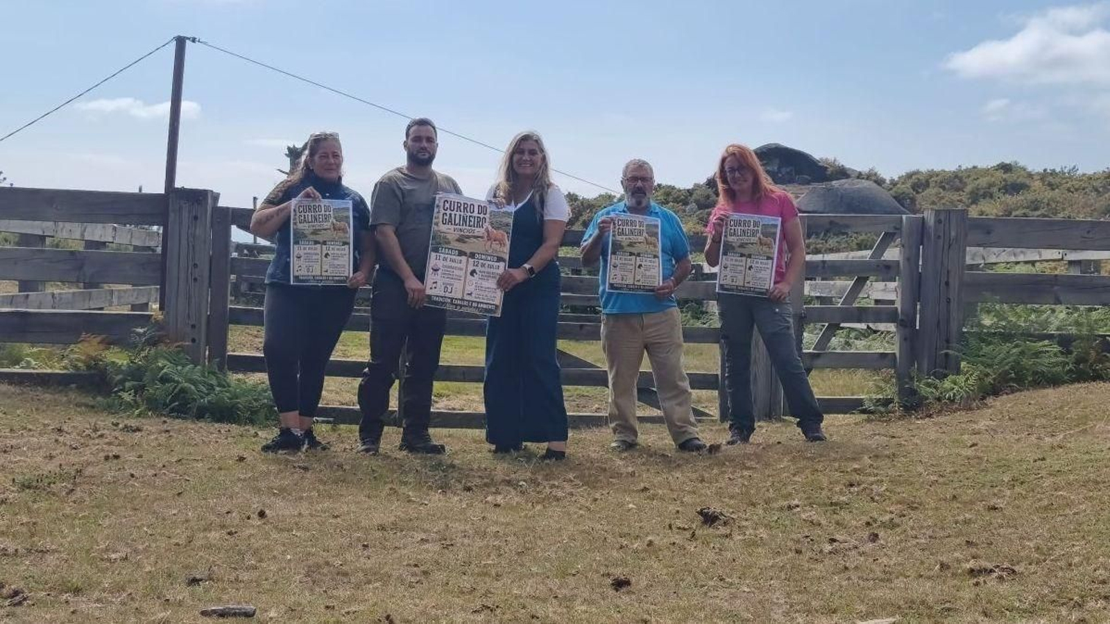 Los organizadores de la recuperación del curro, entre los que está la concejal Paula Bouzós.
