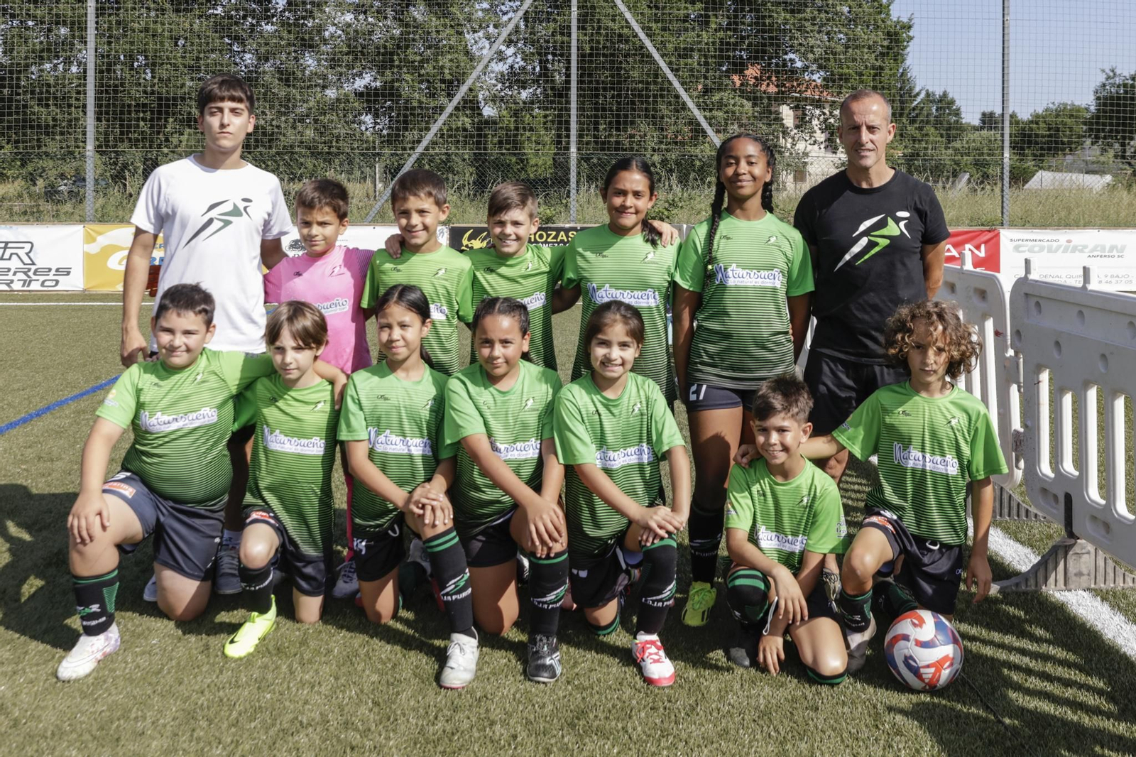 Galería | La base del fútbol ourensano se da cita en el Vila Maceda