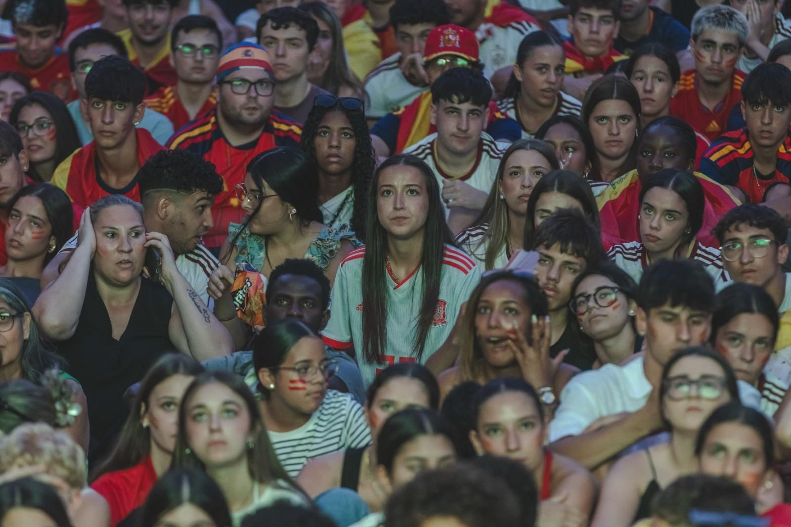 Galería | La ilusión por España en la semifinal tiñe de rojo la provincia de Ourense, en fotos