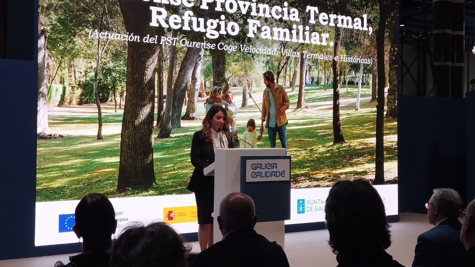 Un momento de la presentación de  "Ourense provincia termal, refugio familiar"