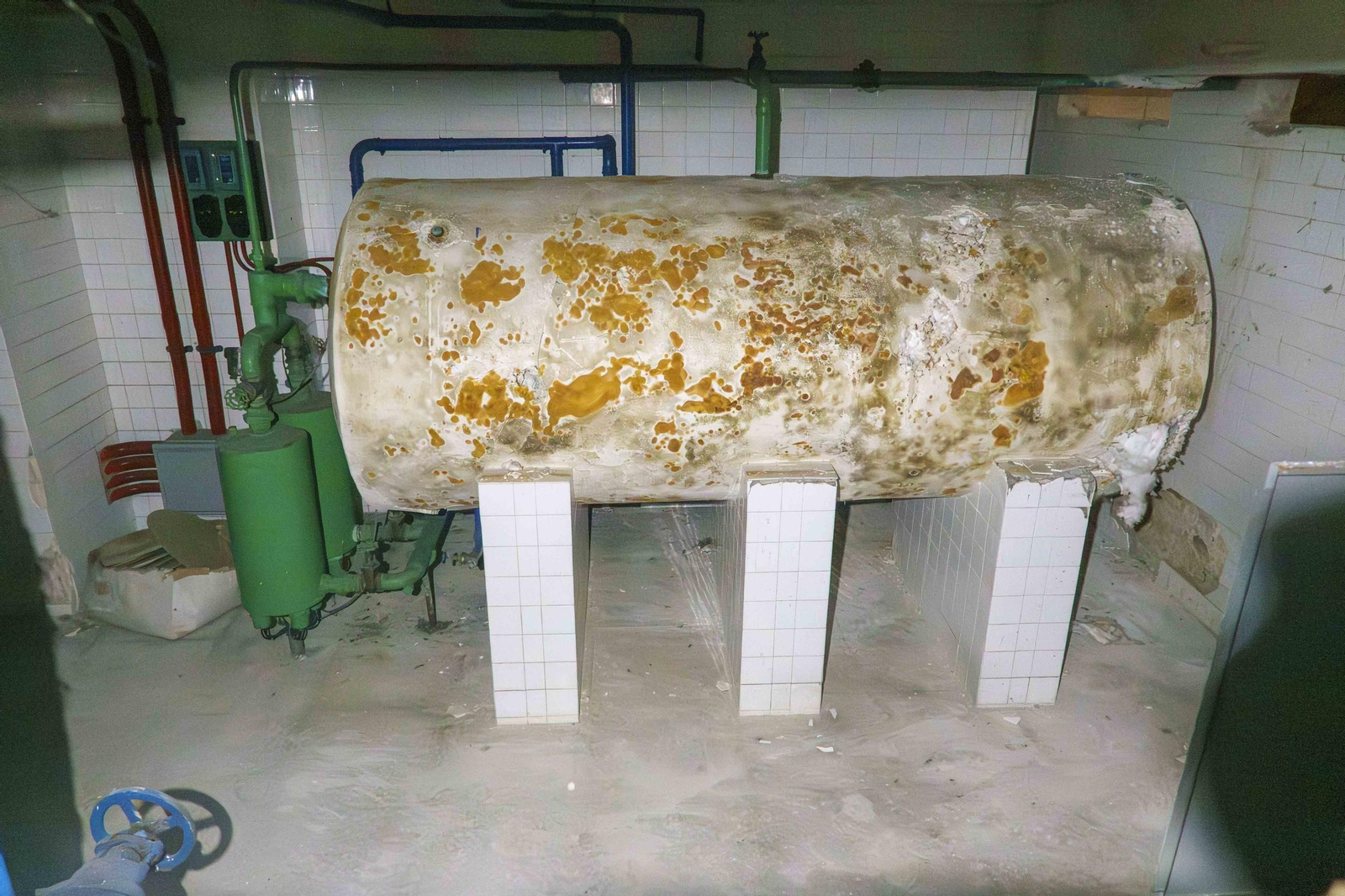 Galería | El interior del búnker nuclear que se esconde en O Castro