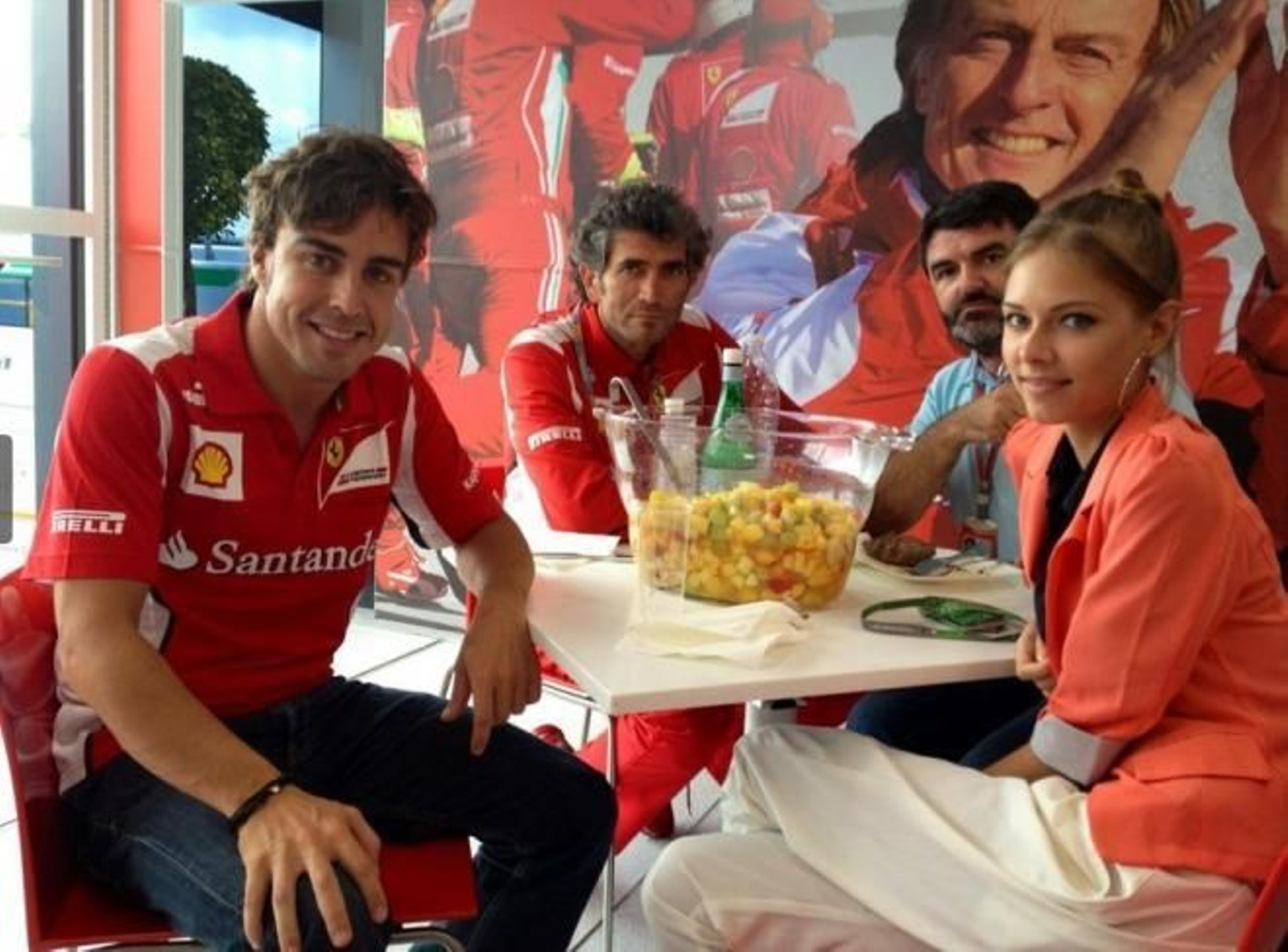 La modelo rusa Dasha Kapustina es la nueva novia de Fernando Alonso