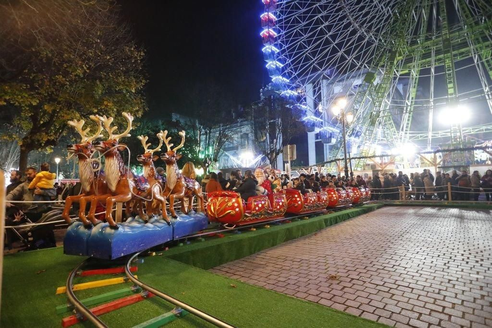 Los turistas invaden Vigo en el Puente62