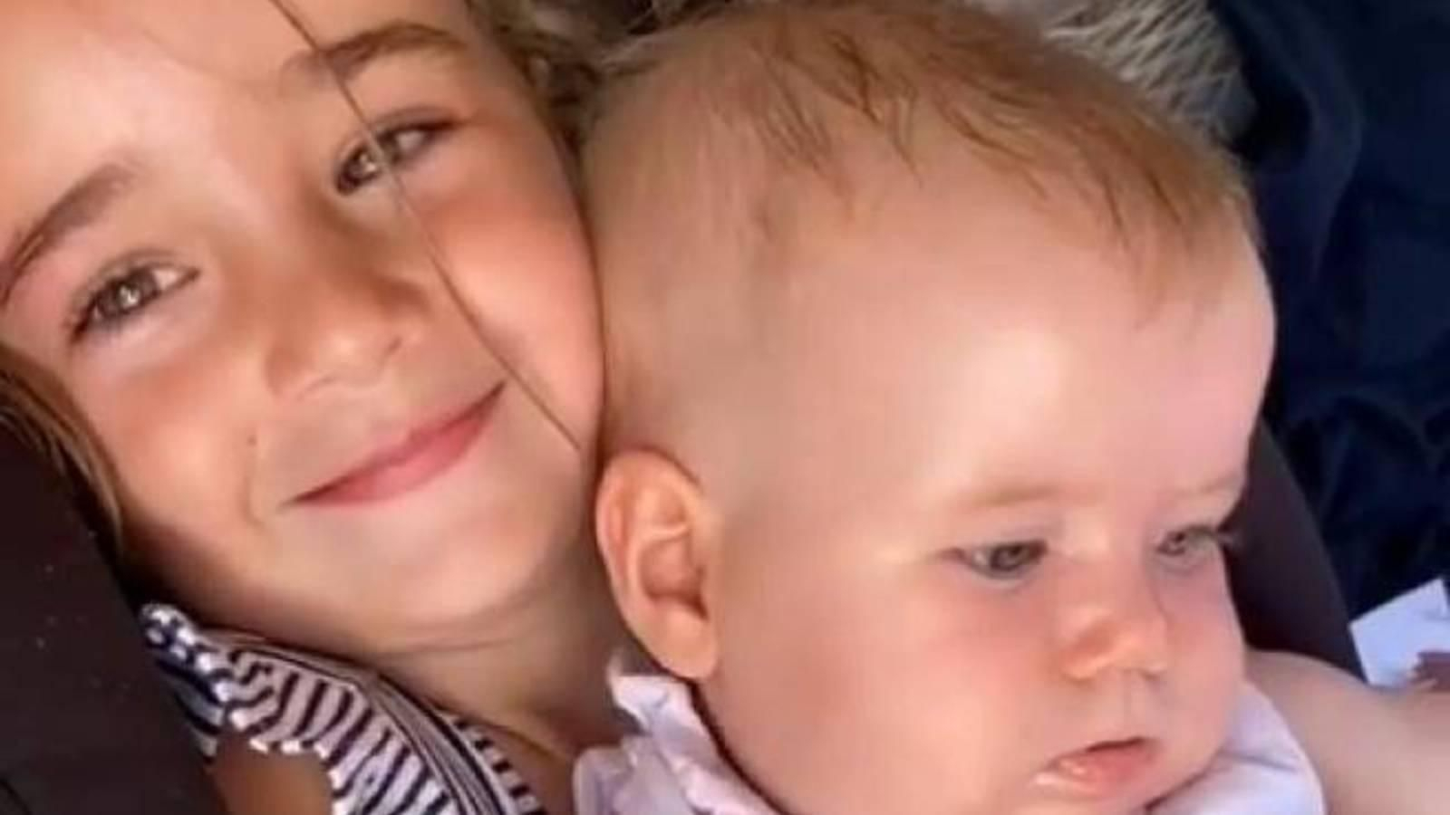 Imagen de las pequeñas ofrecida por la madre.