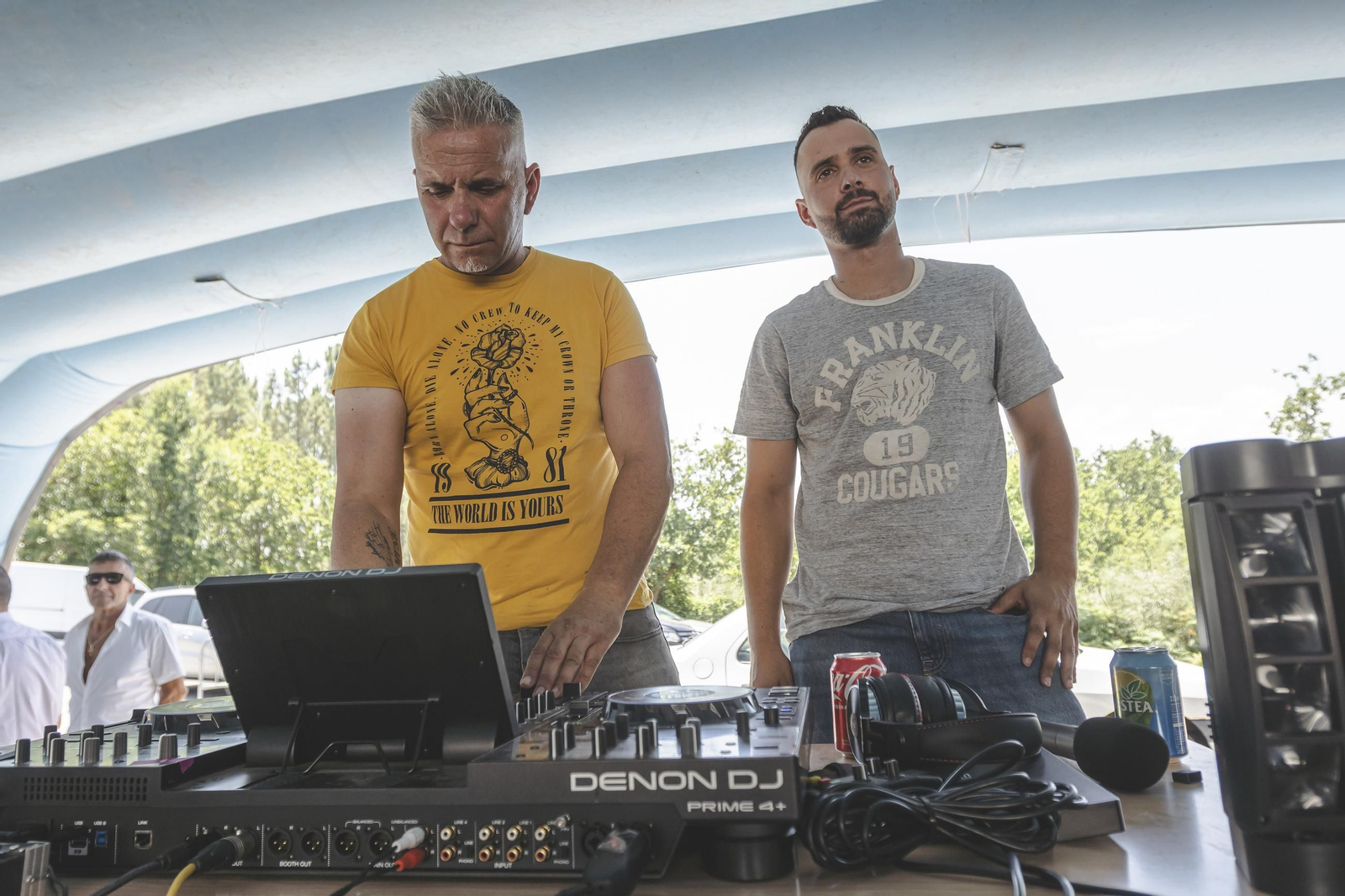 Galería | A Merca disfruta de una gran Festa do Porco ó espeto, en fotos