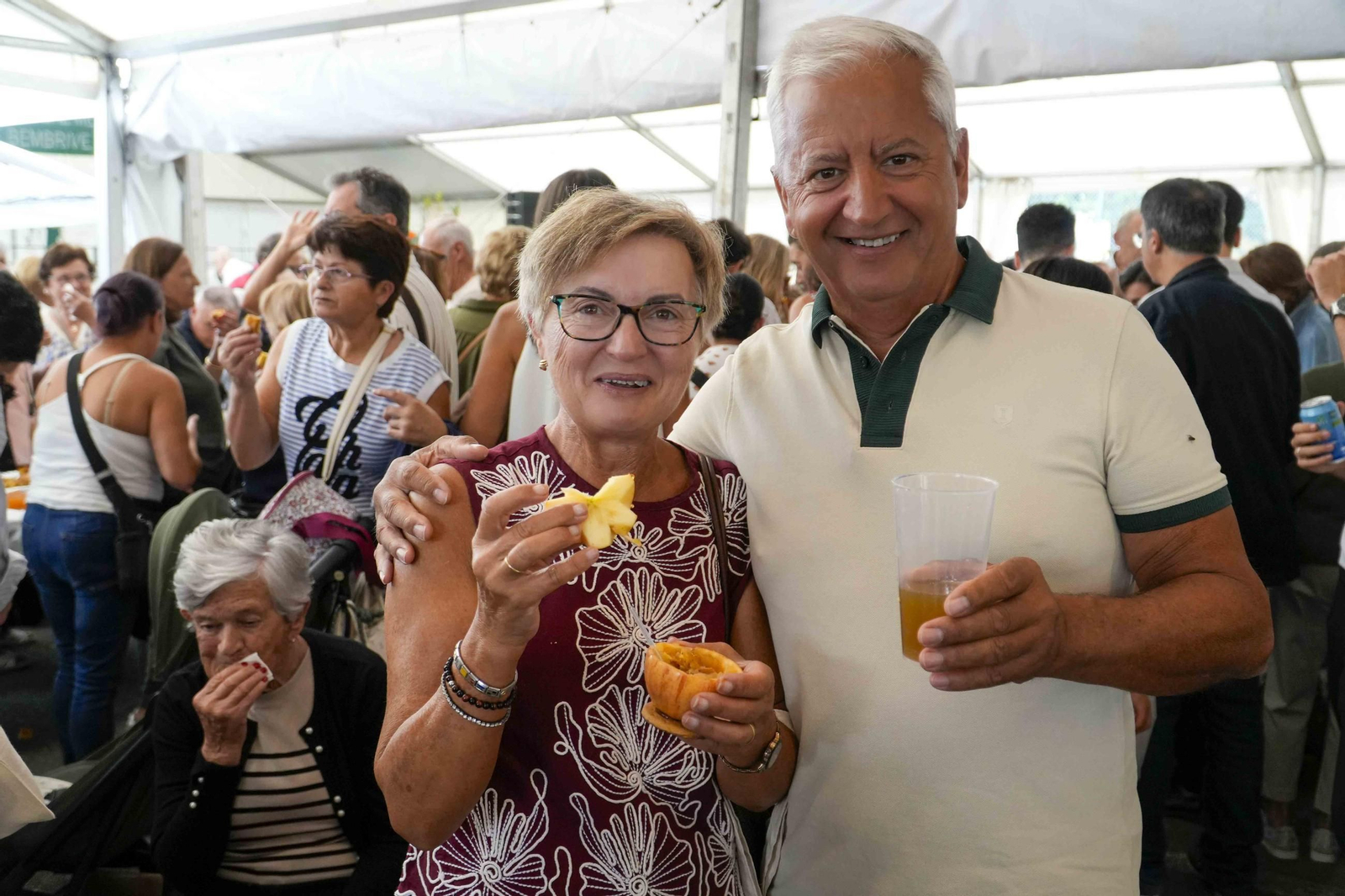 Galería | La Festa da Sidra triunfa en Bembrive con 1.000 litros repartidos