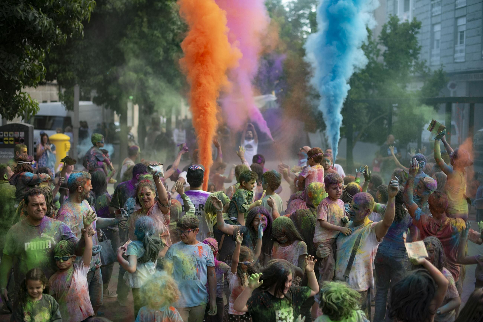 Galería | La fiesta de colores en Xinzo en imágenes