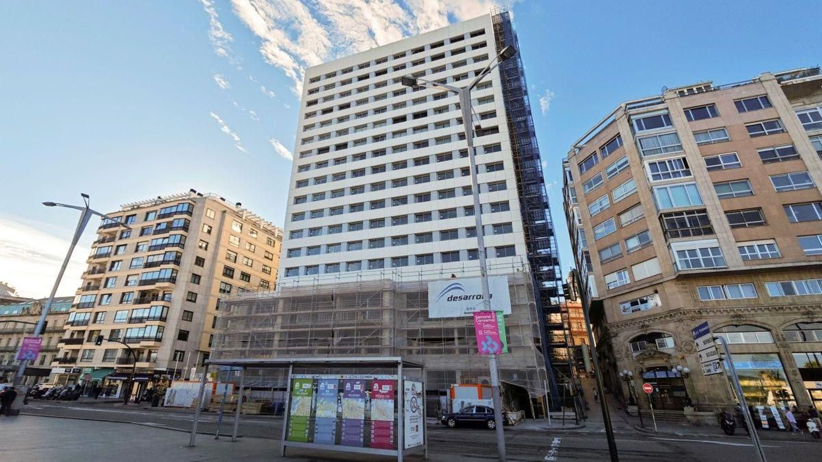 La nueva fachada del Hotel Bahía.
