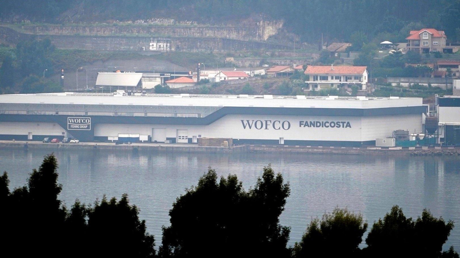 Nueva fachada para la fábrica de Fandicosta, en Domaio.