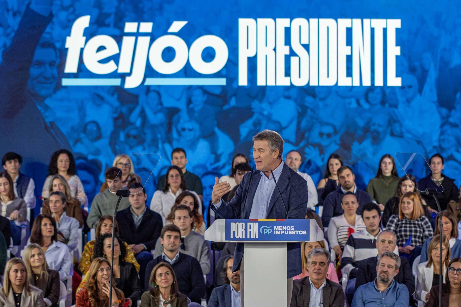 Galería | Feijóo hace parada en Vigo con la precampaña electoral del 29-N