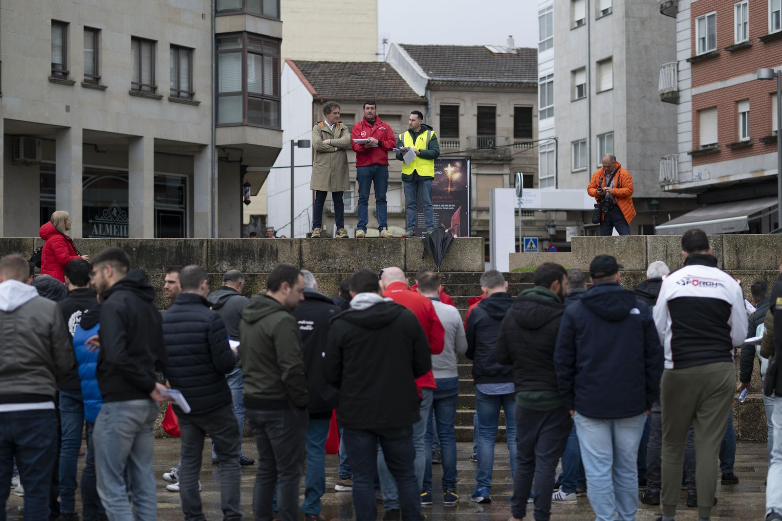 Galería | Los autos históricos disfrutan de una edición más del Rally do Lacón