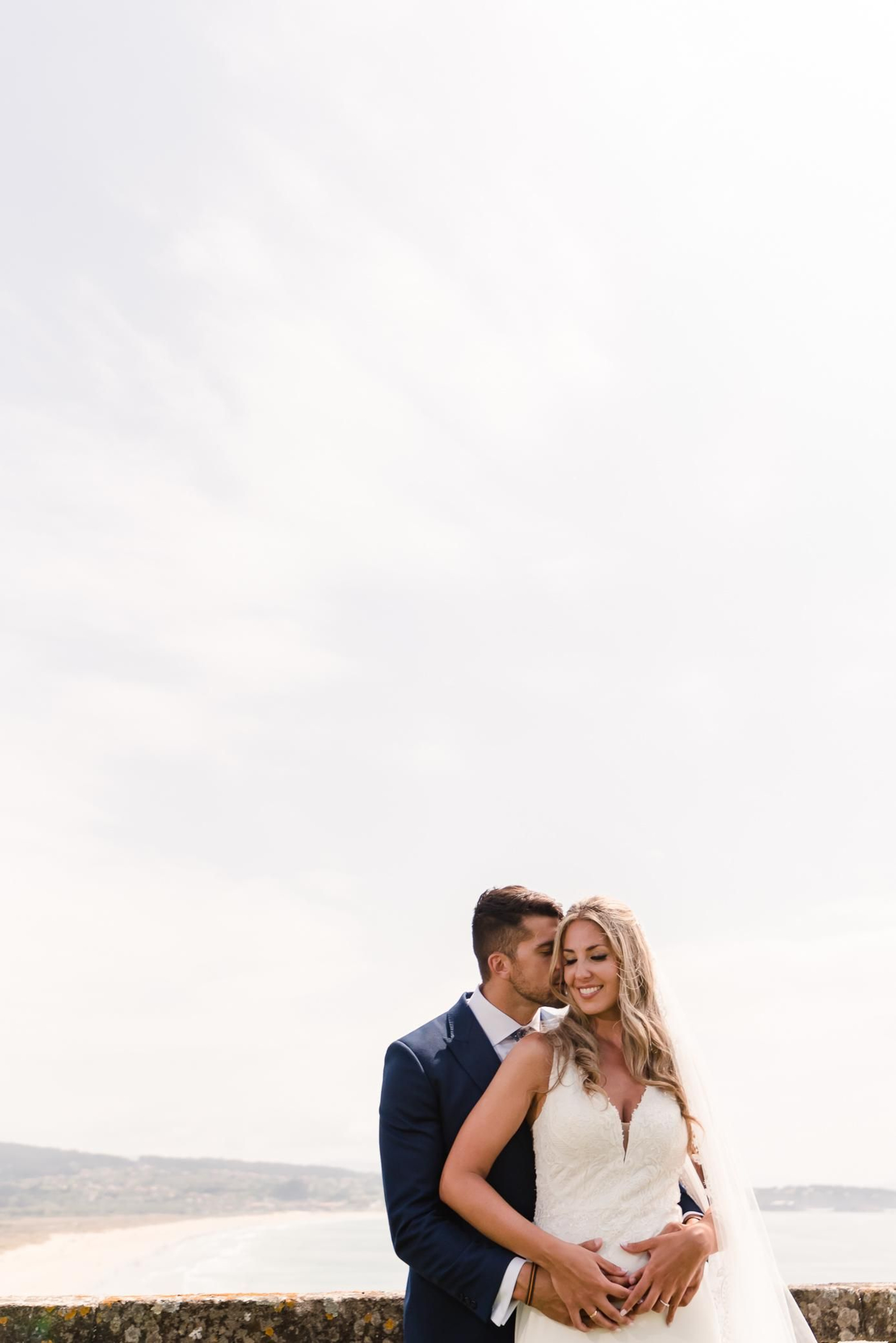 Las Rías Baixas han vuelto a repetir como el escenario de una boda olímpica. En este caso el enlace del piragüista Cristian Toro y Susana Salmerón. 

El enlace se ha celebrado en una conocida finca situada al lado de la playa de la Lanzada.