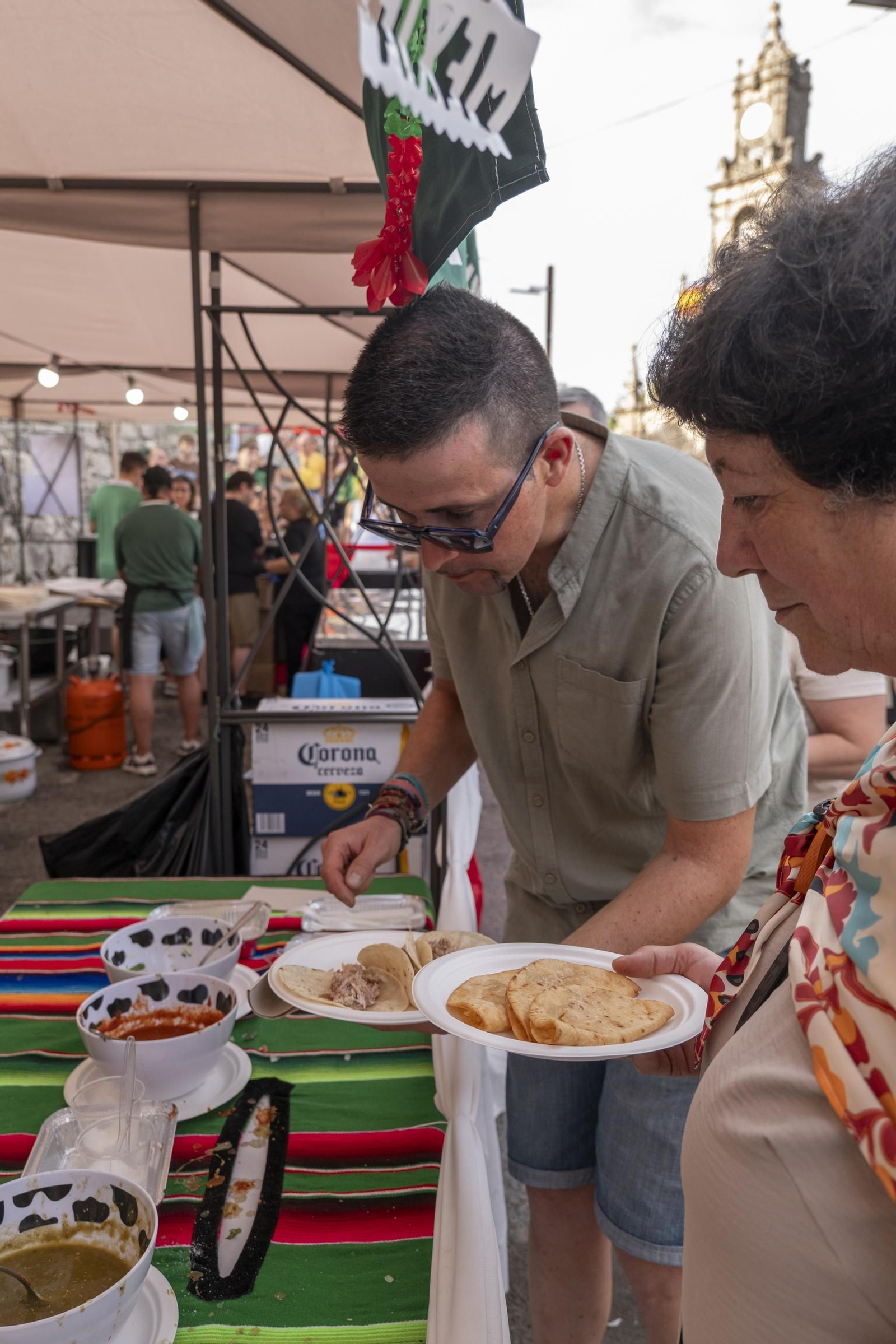 Galería | Mariachis, reencuentros y sabor mexicano: así se vivió la gran fiesta de Avión, en fotos