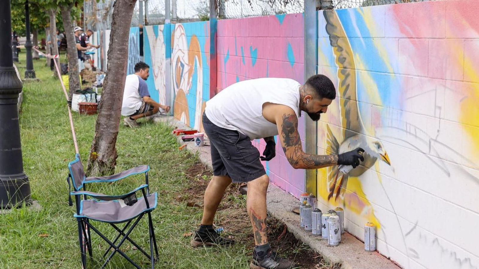 Desembarco de graffiteros en Bouzas con diez propuestas
