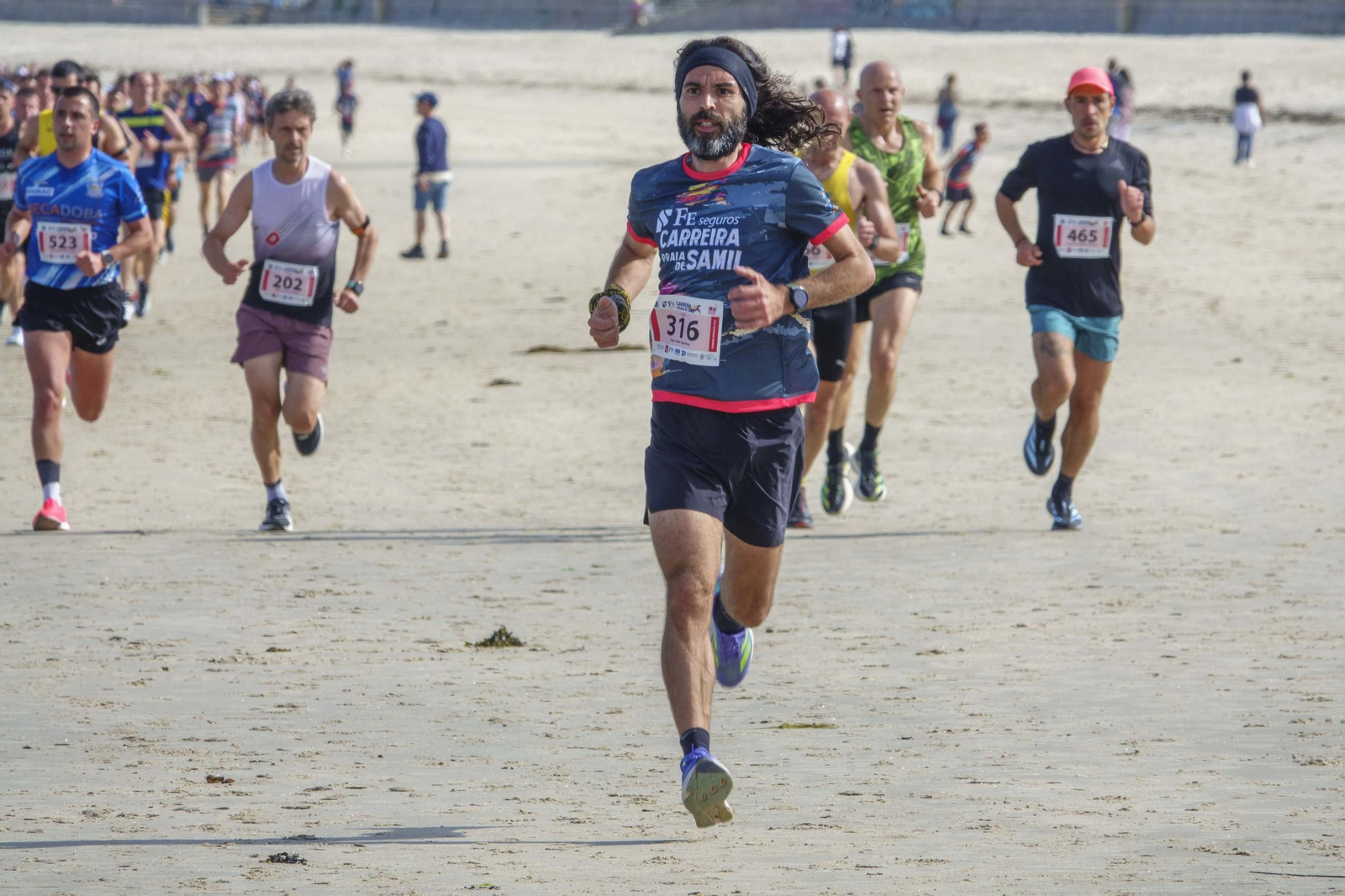 Galería | 1.000 corredores inundan Samil