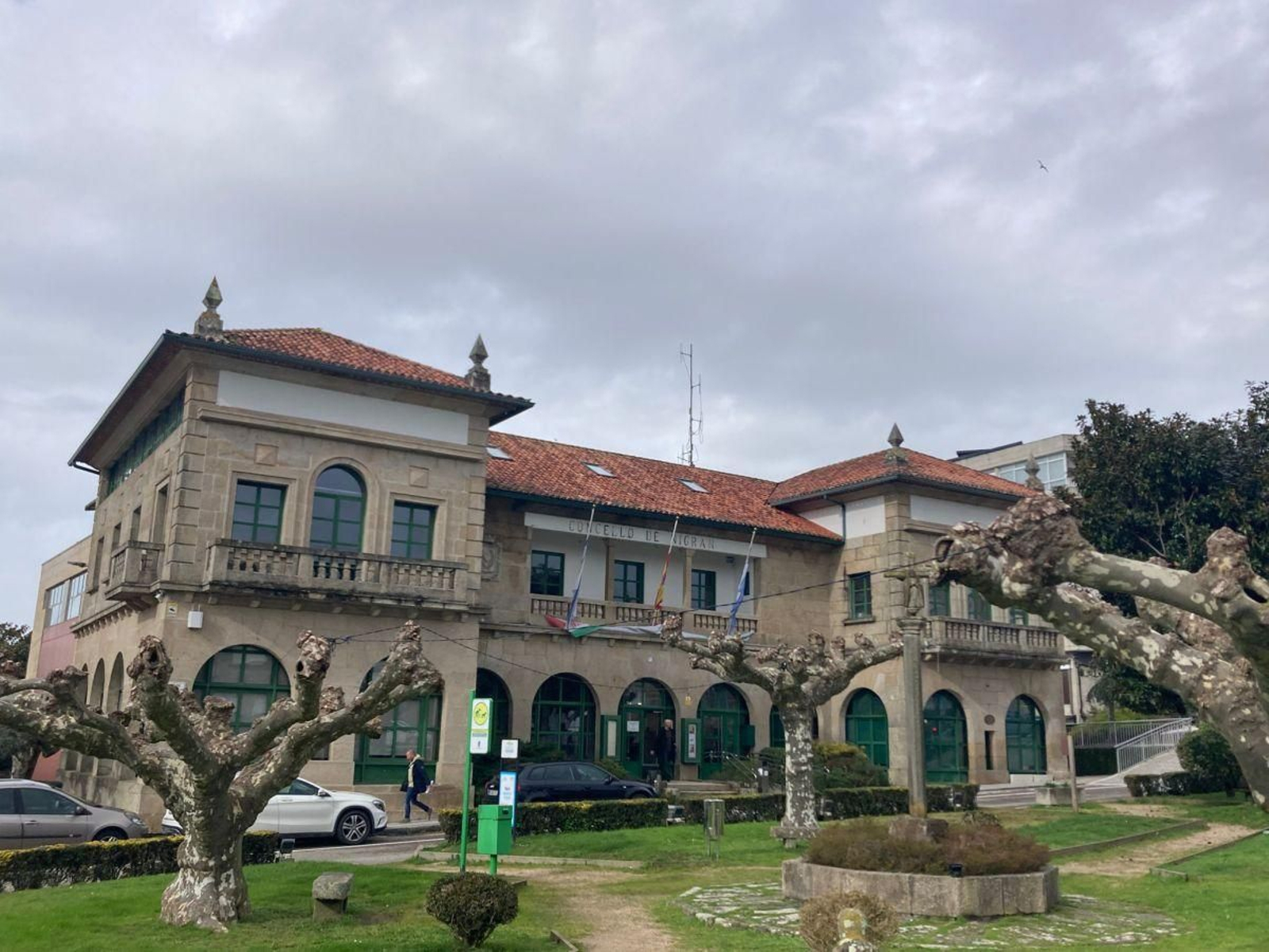 El Ayuntamiento ya inició las reuniones con las comisiones.