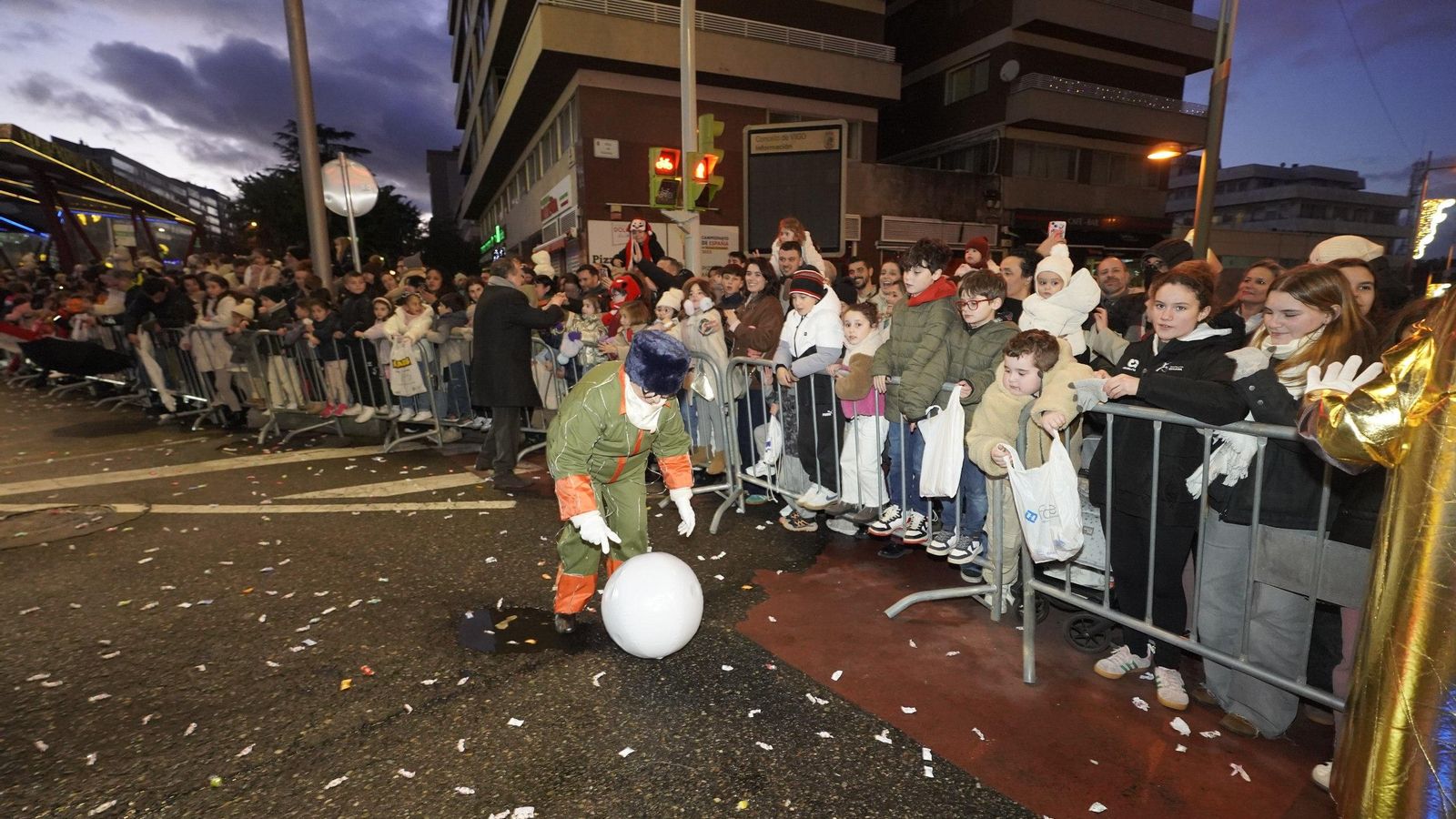 Galería | La Cabalgata de Reyes llena la ciudad de magia
