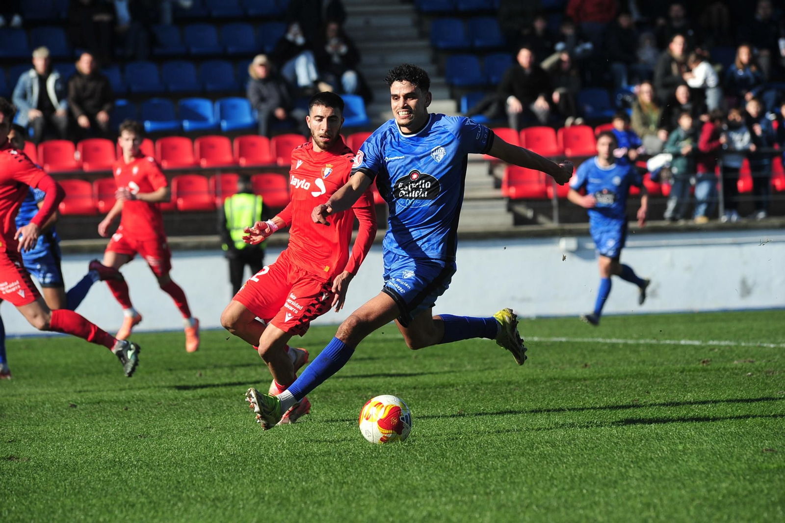 Galería | O Couto vive una nueva victoria del Ourense CF antes de la reforma del césped