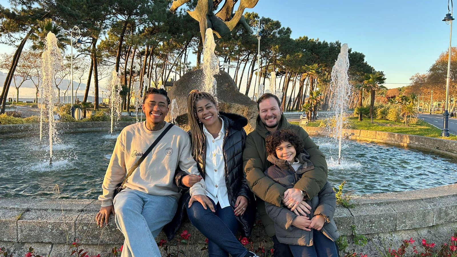 Gustavo (22 años); Ana Paula (45), Ricardo (46) y Arthur (9).