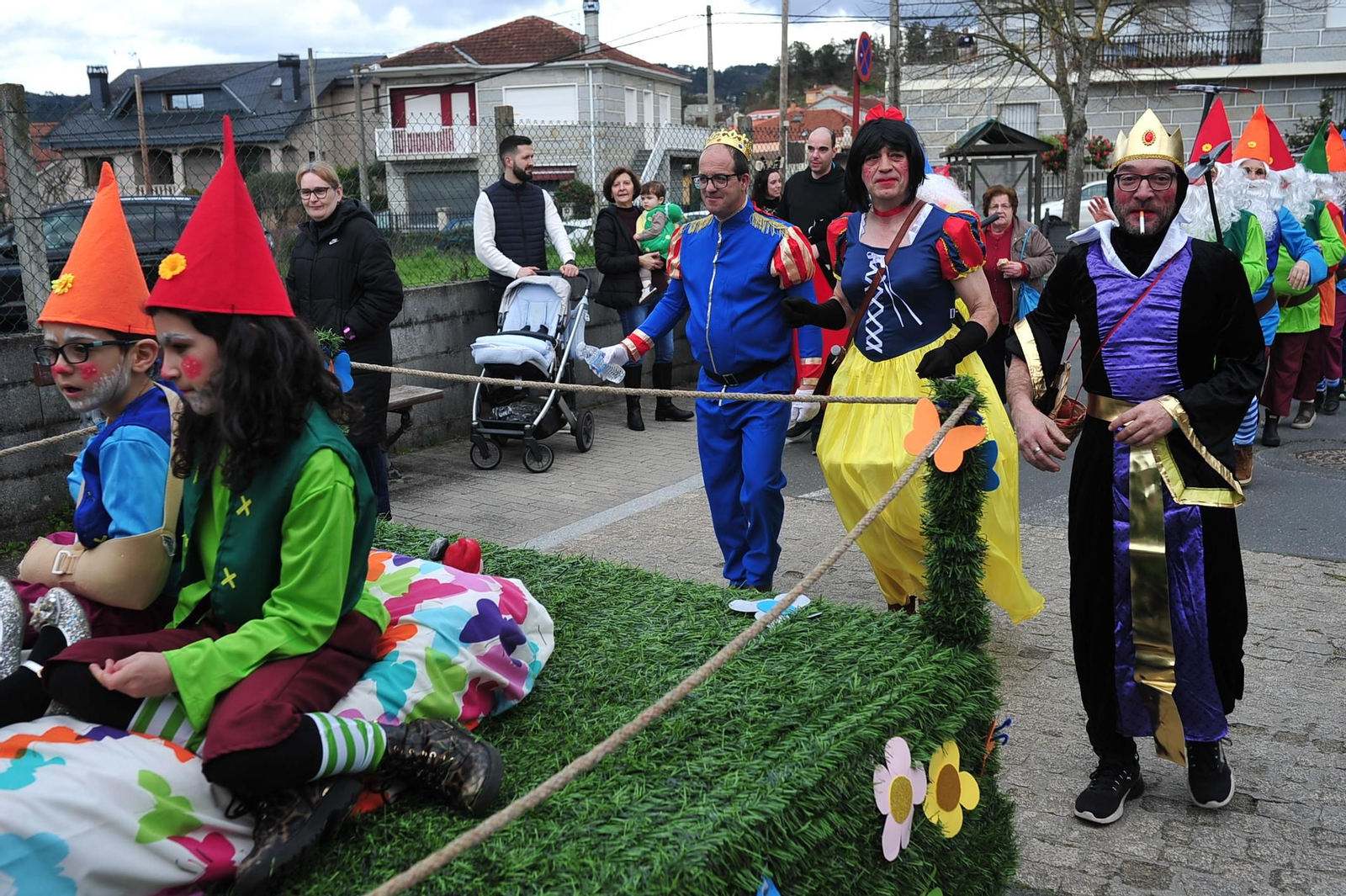 Galería | Paquita y Nicanor dan fin al Martes de Entroido de Seixalbo