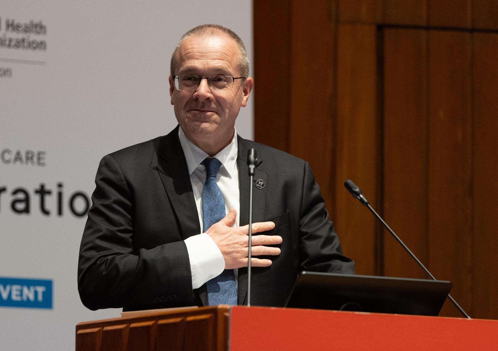 Director regional OMS para Europa Hans Kluge durante una conferencia