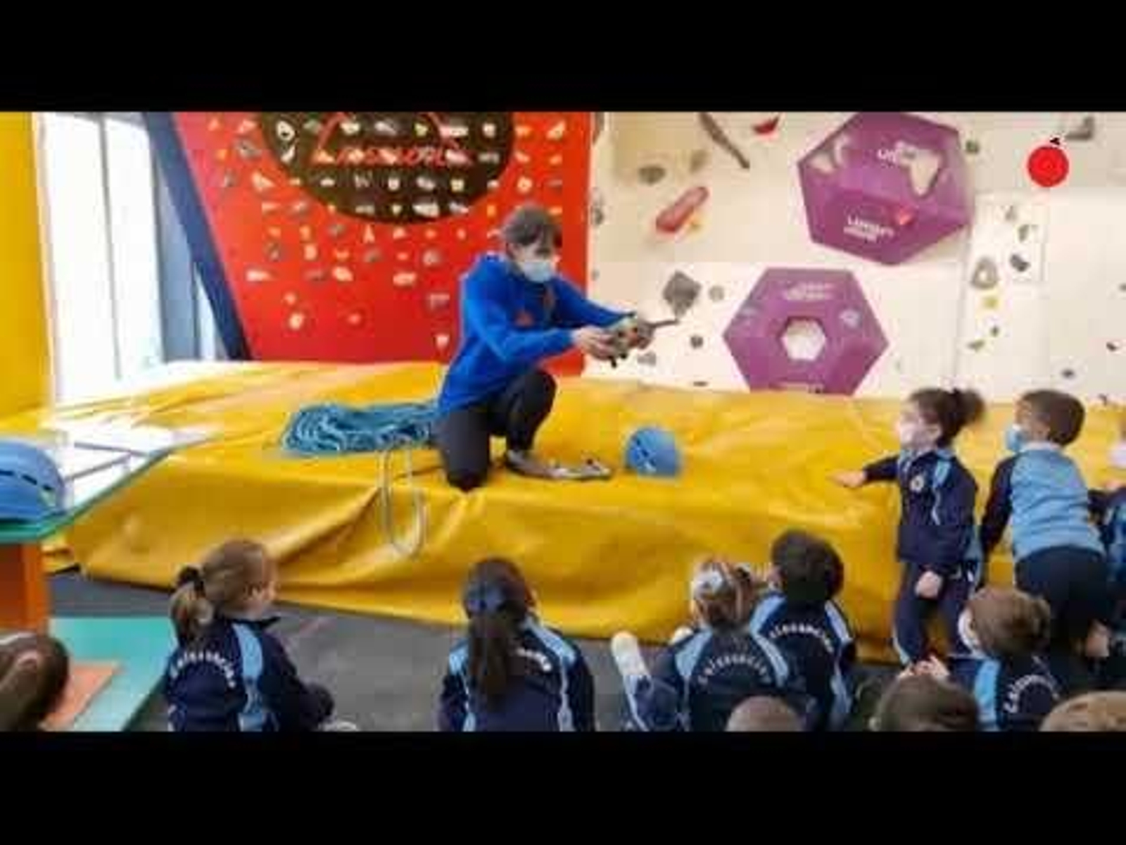 Alumnos de infantil del Santo Ángel se convierten en escaladores