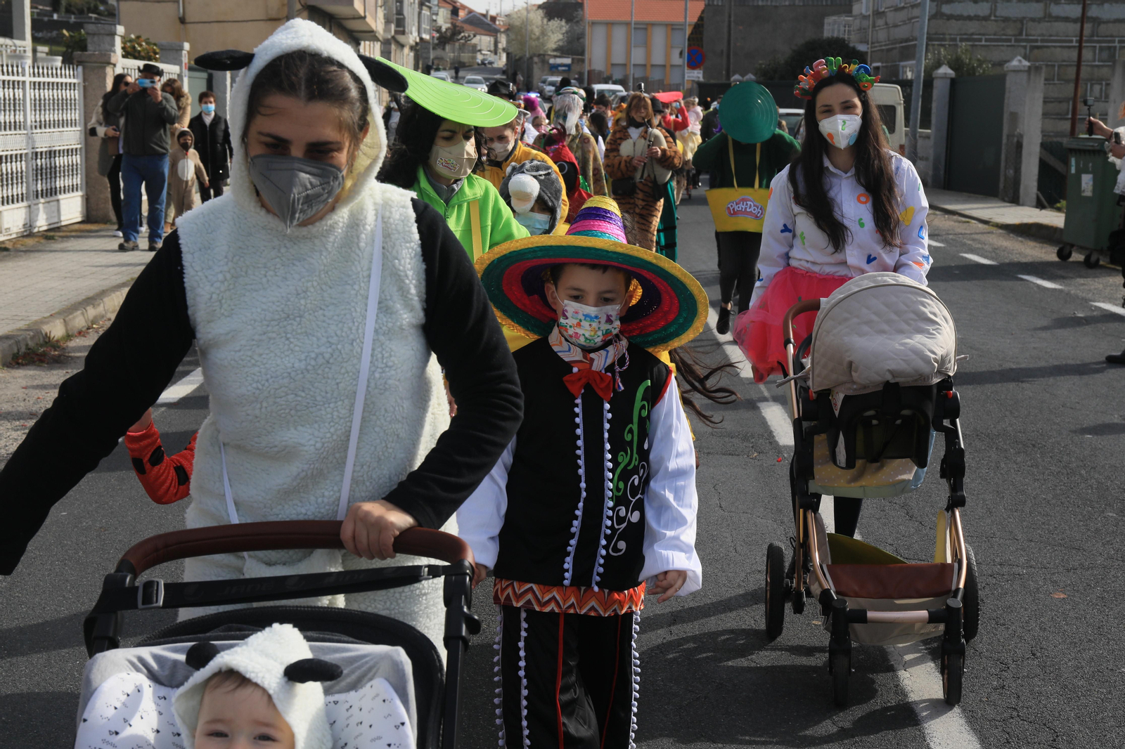 Desfile de entroido infantil en Cualedro. José Paz