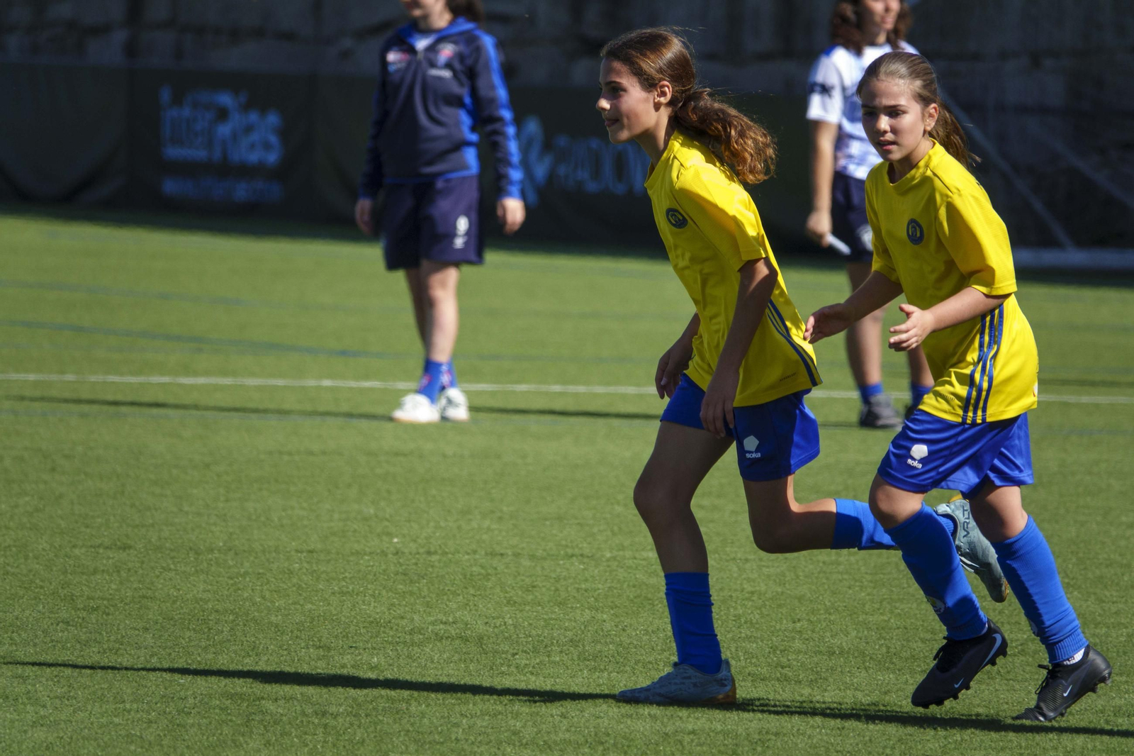 Galería | El fútbol femenino se cita en A Madroa para la II Copa Máis Enerxía