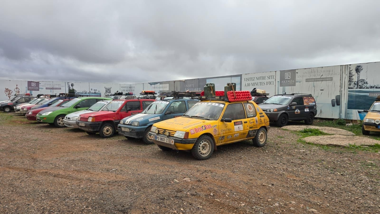 Galería | La pareja cañicense que se embarcó en un raid solidario en Marruecos