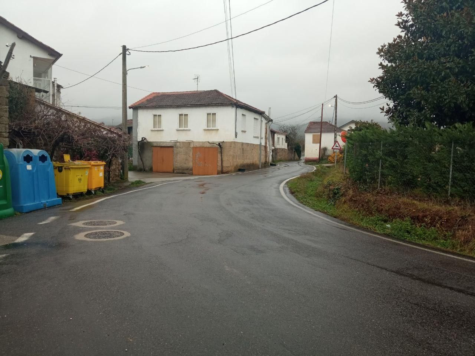 Una calle de Castrelo do Val. (Foto: C.C.).