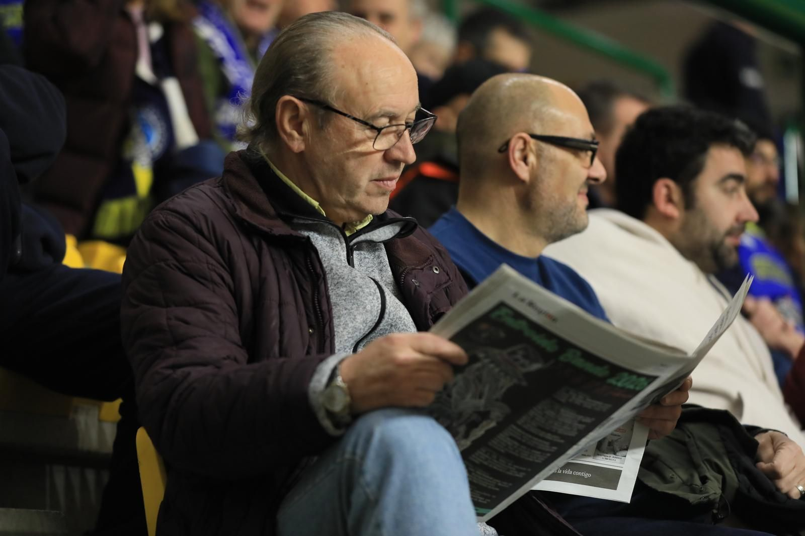 Galería | El Pazo responde al llamado del COB y disfruta del partido ante HLA Alicante