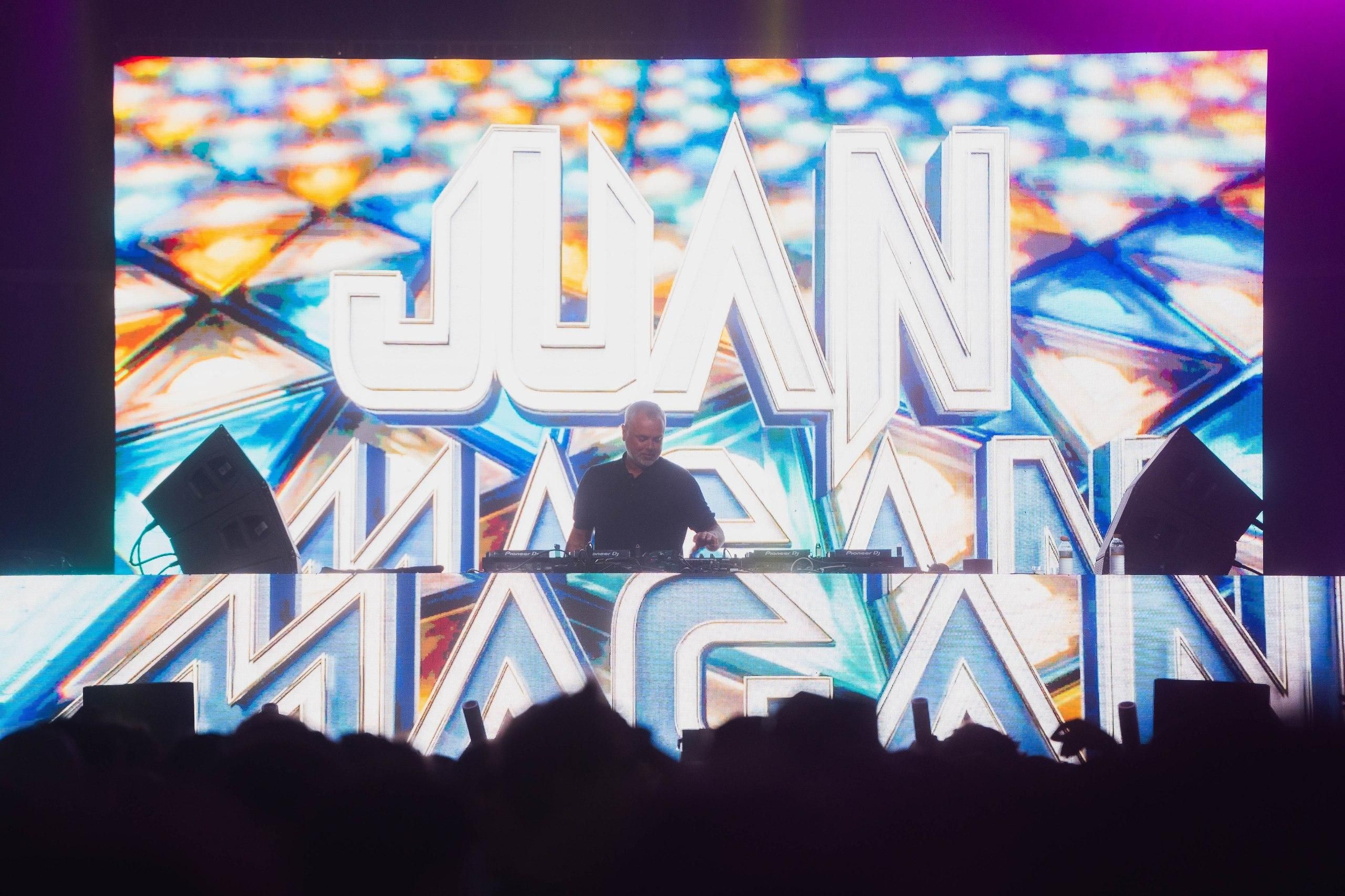 Juan Magán inaugura el ciclo Electrolatino de Costa Feira con una noche para bailar y recordar