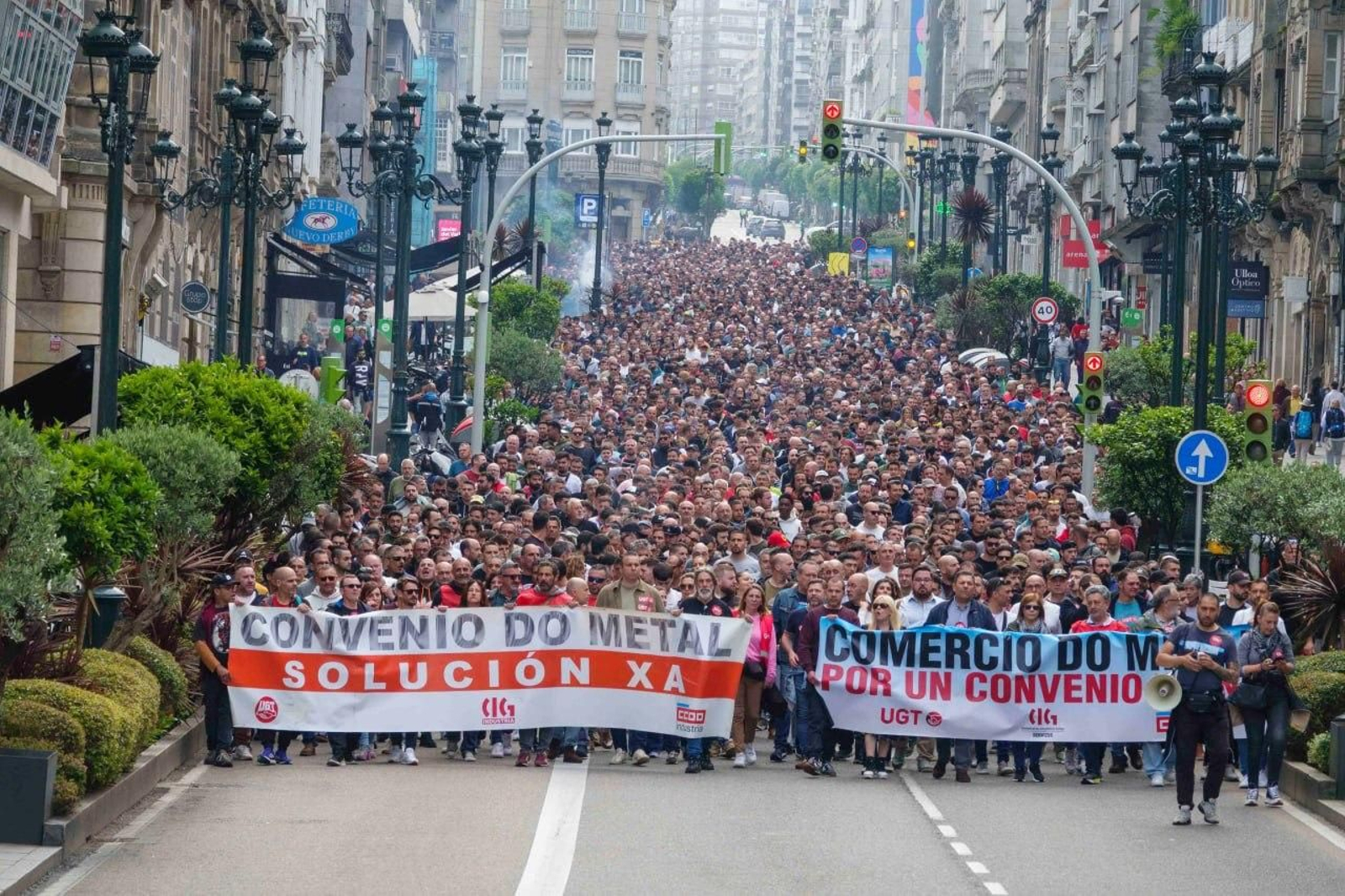 Galería | El metal toma de nuevo las calles de Vigo