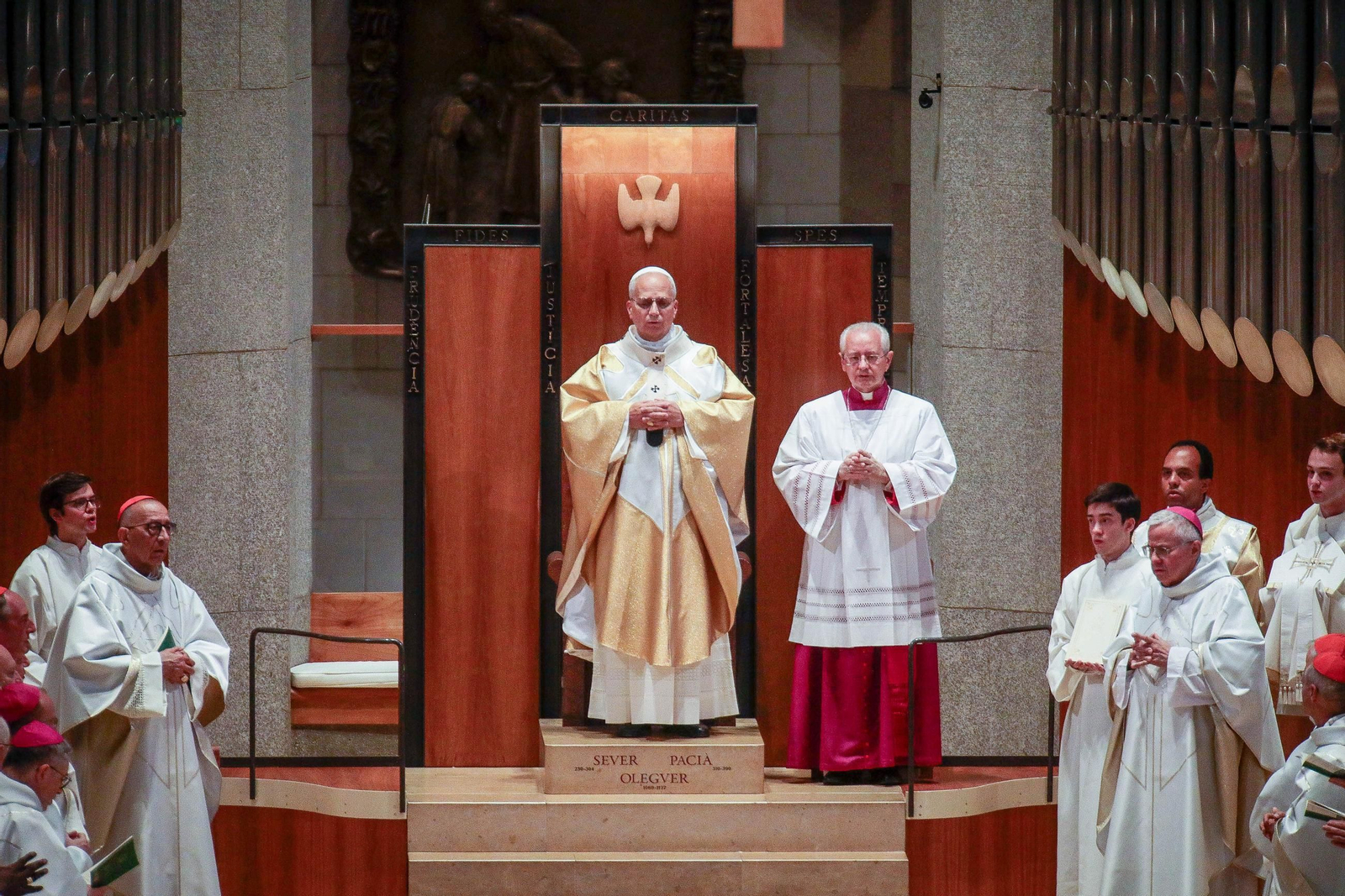 Galería | El papa León XIV se despide de Barcelona: misa y bendición en la Sagrada Familia