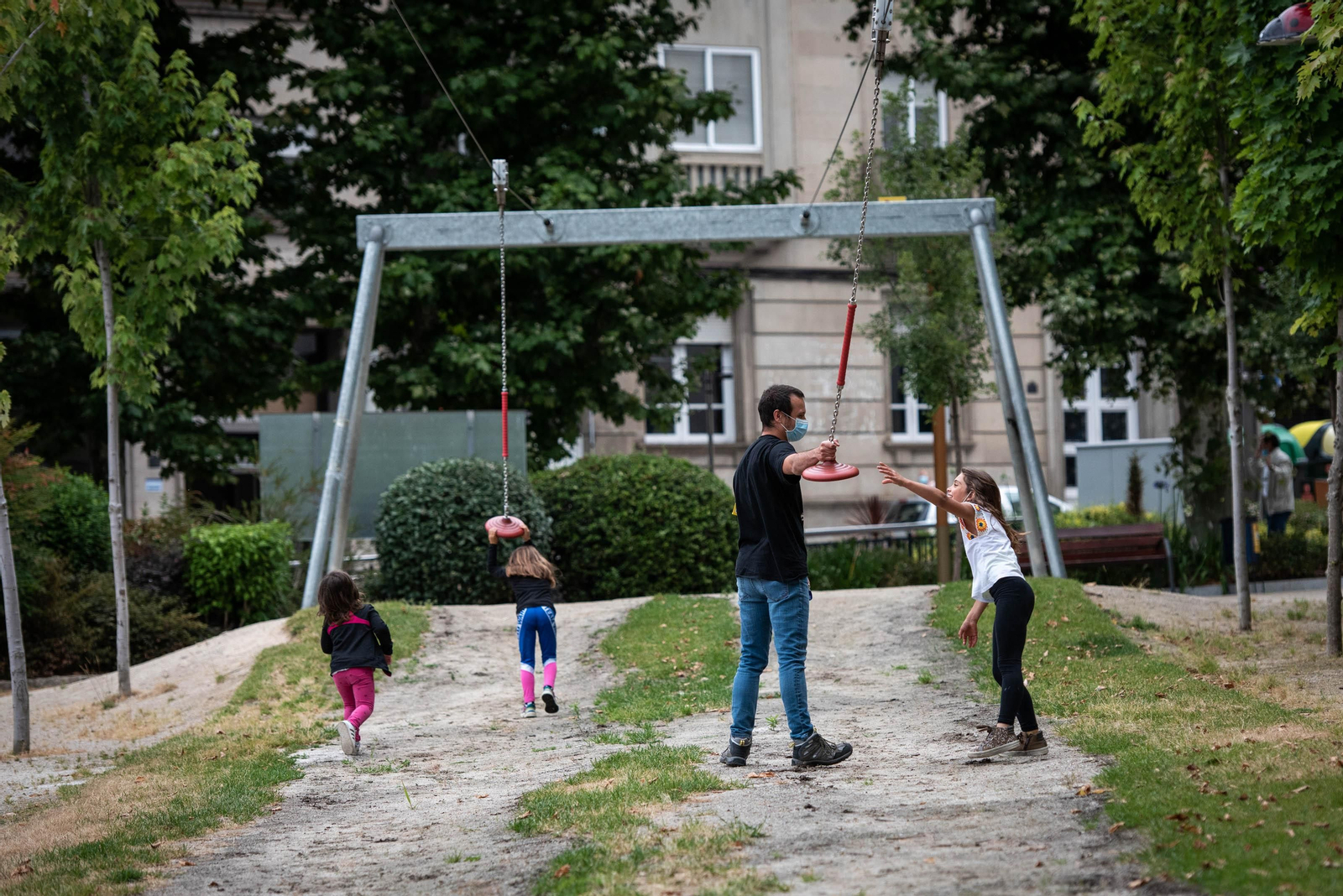 Ourense reabre sus parques infantiles. FOTO: ÓSCAR PINAL