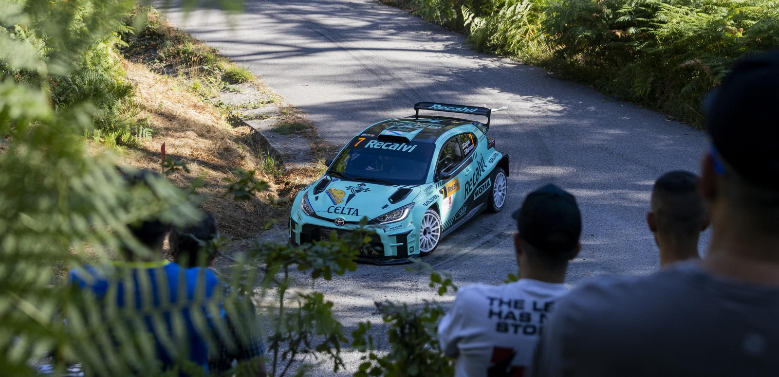 Galería | Los coches se apoderan de Vigo en el primer día del Rally Rías Baixas
