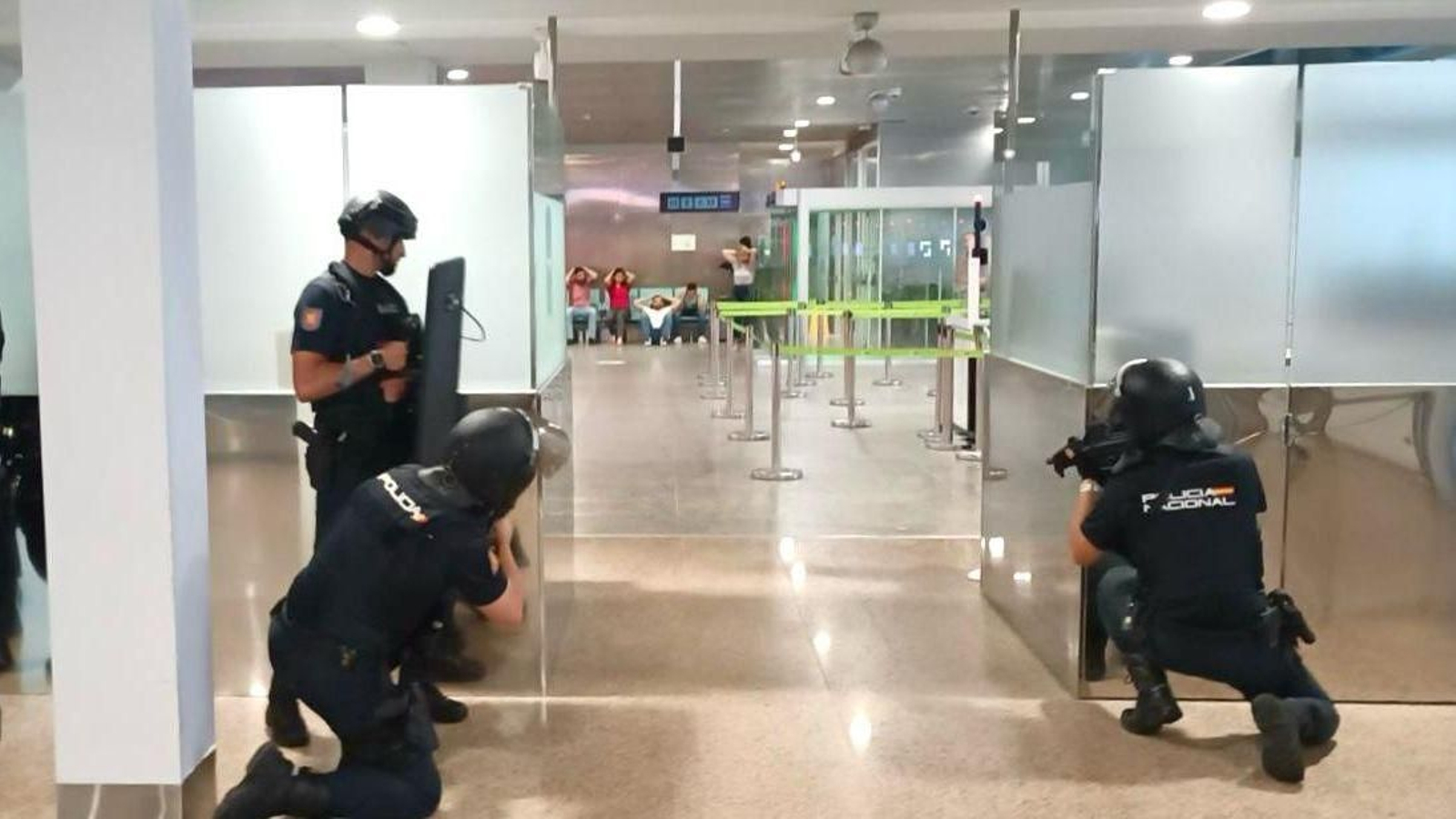 Una imagen tomada durante el simulacro celebrado en Peinador.