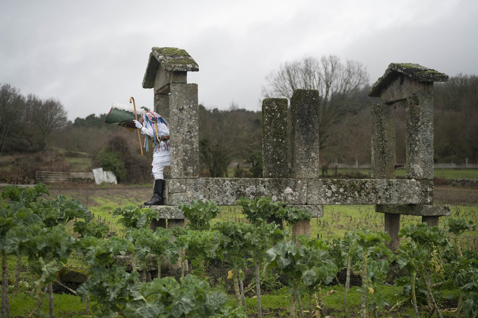 Galería | Felos y Madamas toman las aldeas de Esgos manteniendo viva la tradición