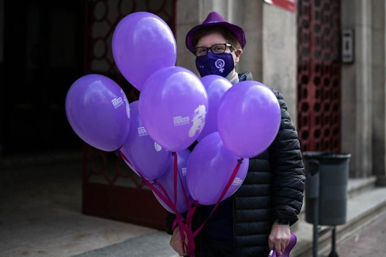 Concentración de los sindicatos UGT-CCOO por el 8M (ÓSCAR PINAL).