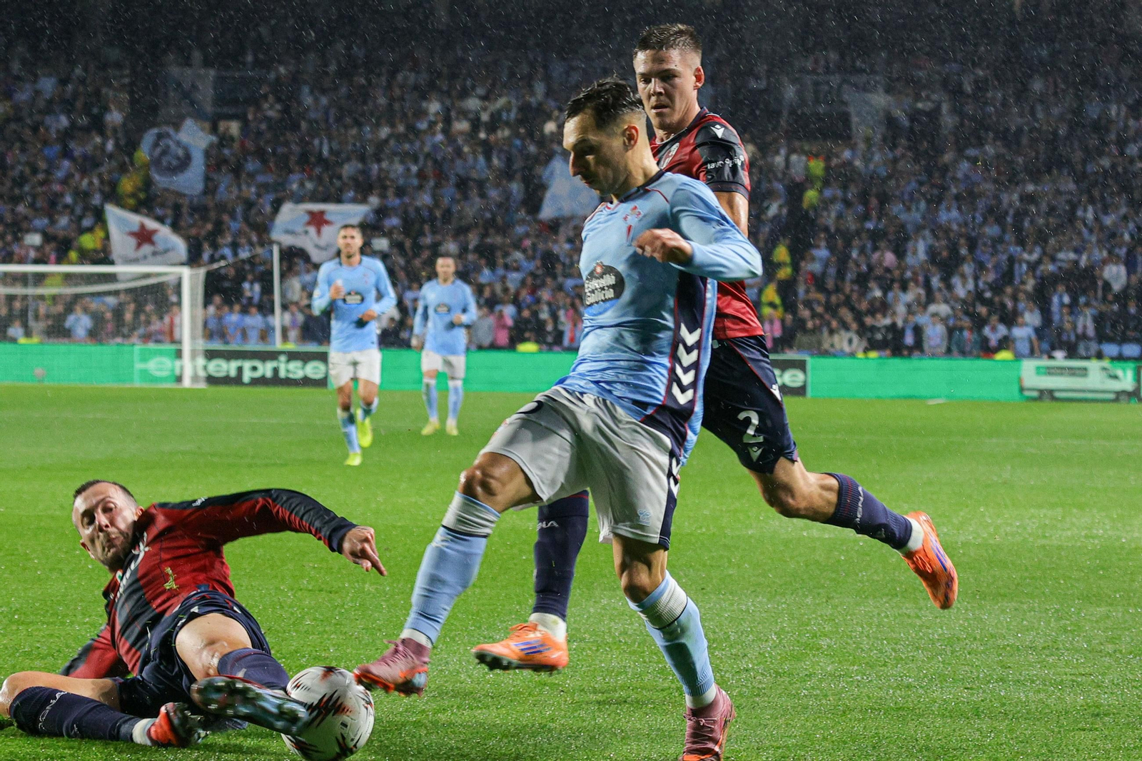 Galería | Noche grande de Europa League en Balaídos entre Celta y Bolonia