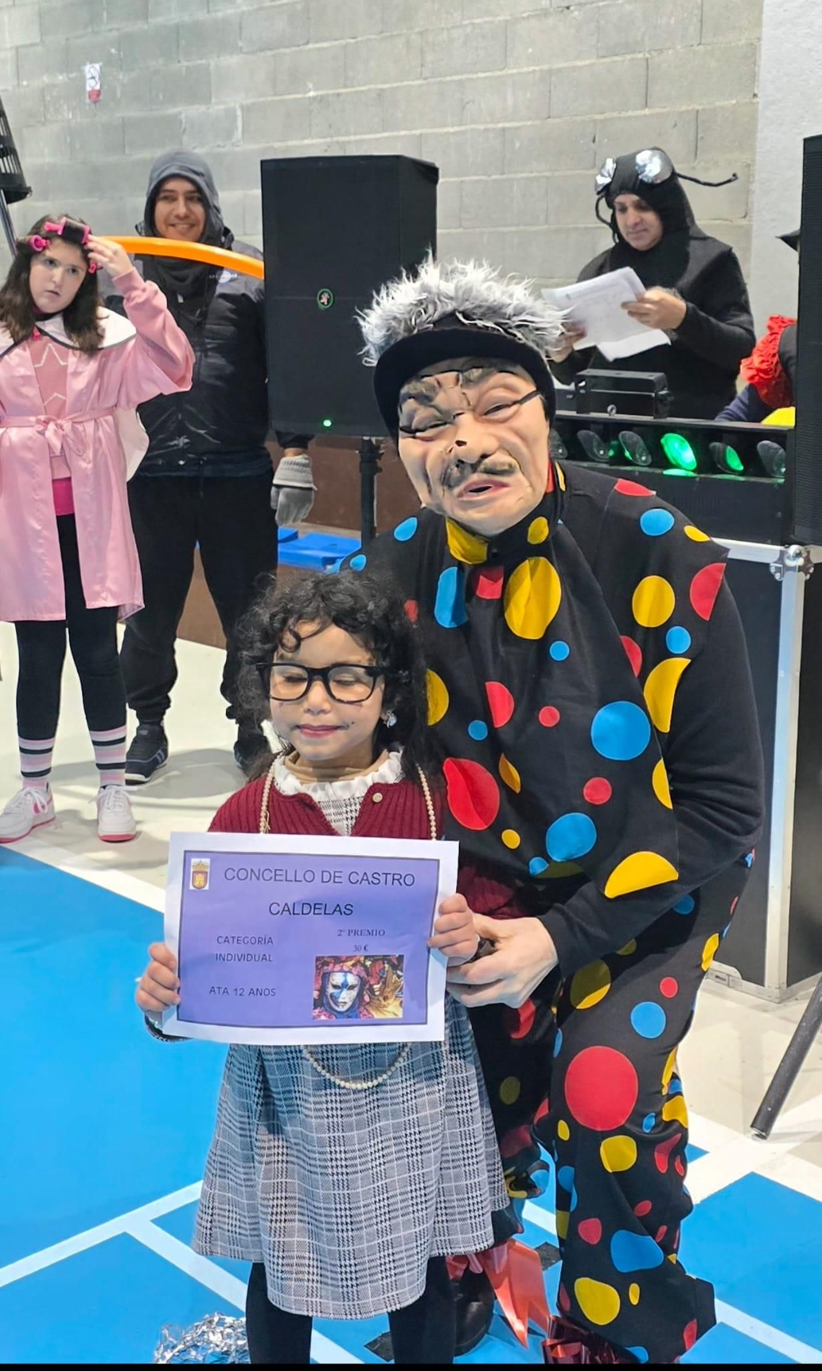 Galería | Castro Caldelas celebra a su Entroido y entrega los premios a los mejores disfraces