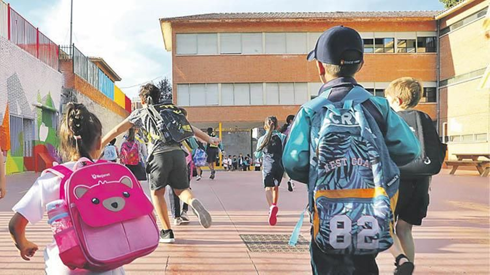 En Galicia o acceso ao ensino é gratuíto desde a escola infantil ata a Universidade.