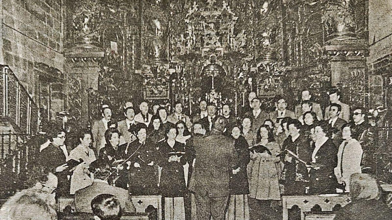 Actuación de la Coral De Ruada en Celanova.